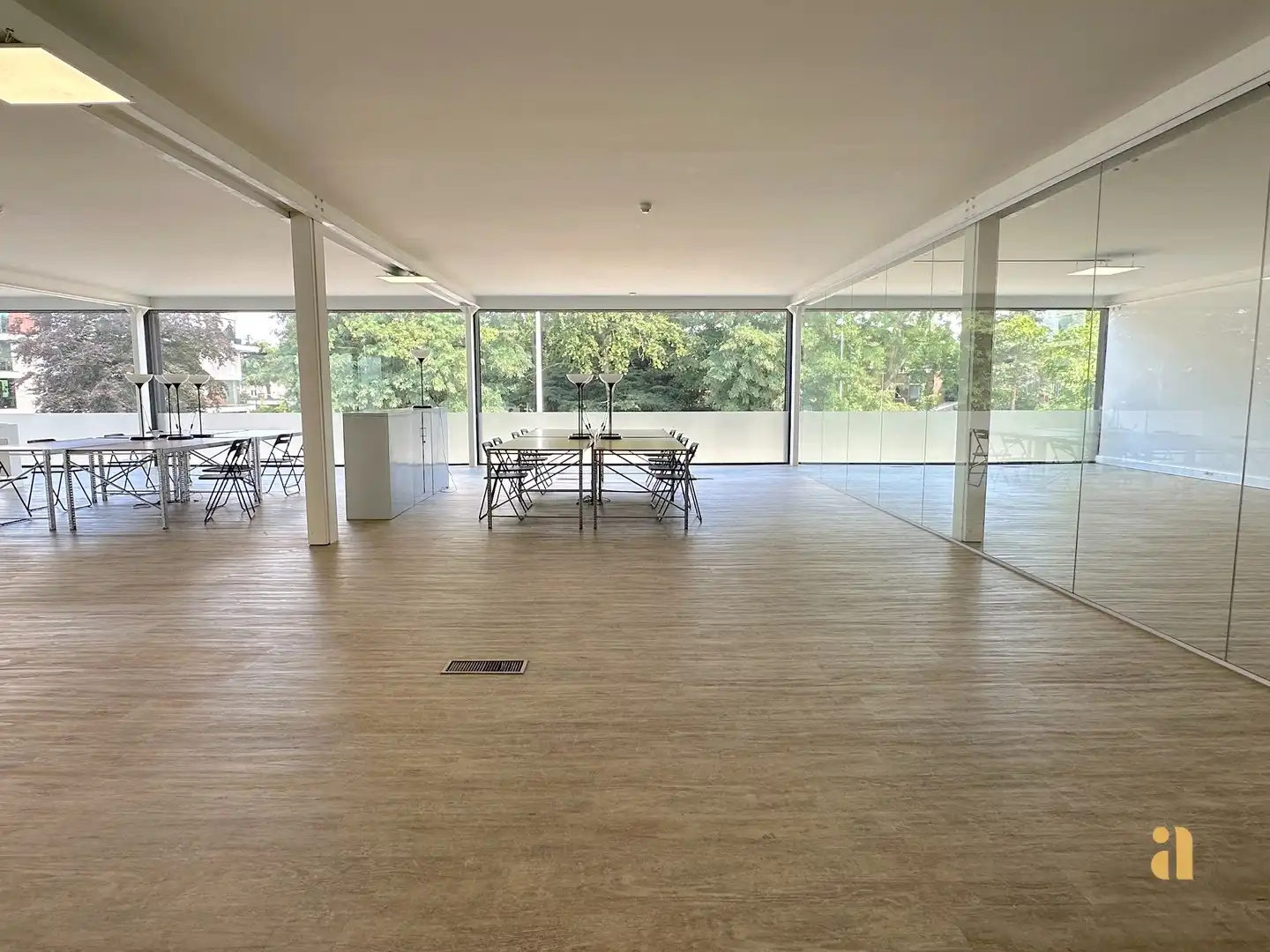 Architecturaal handelspand van 760m2 in Gent-Sint-Amandsberg foto 17