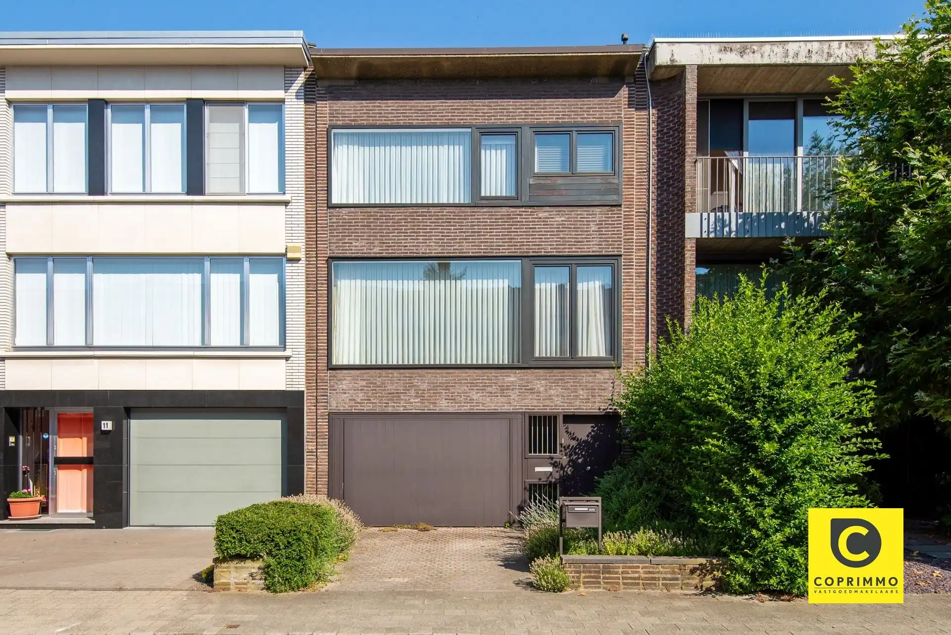 Hoofdfoto van de publicatie: IN OPTIE! Te renoveren 3 slpk woning met tuin aan 't Boekenbergpark!