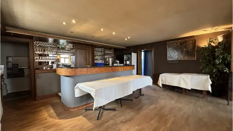 Overname instapklare Bistro - Eethuis met Feestzaal en Terras in Koekelare foto 9