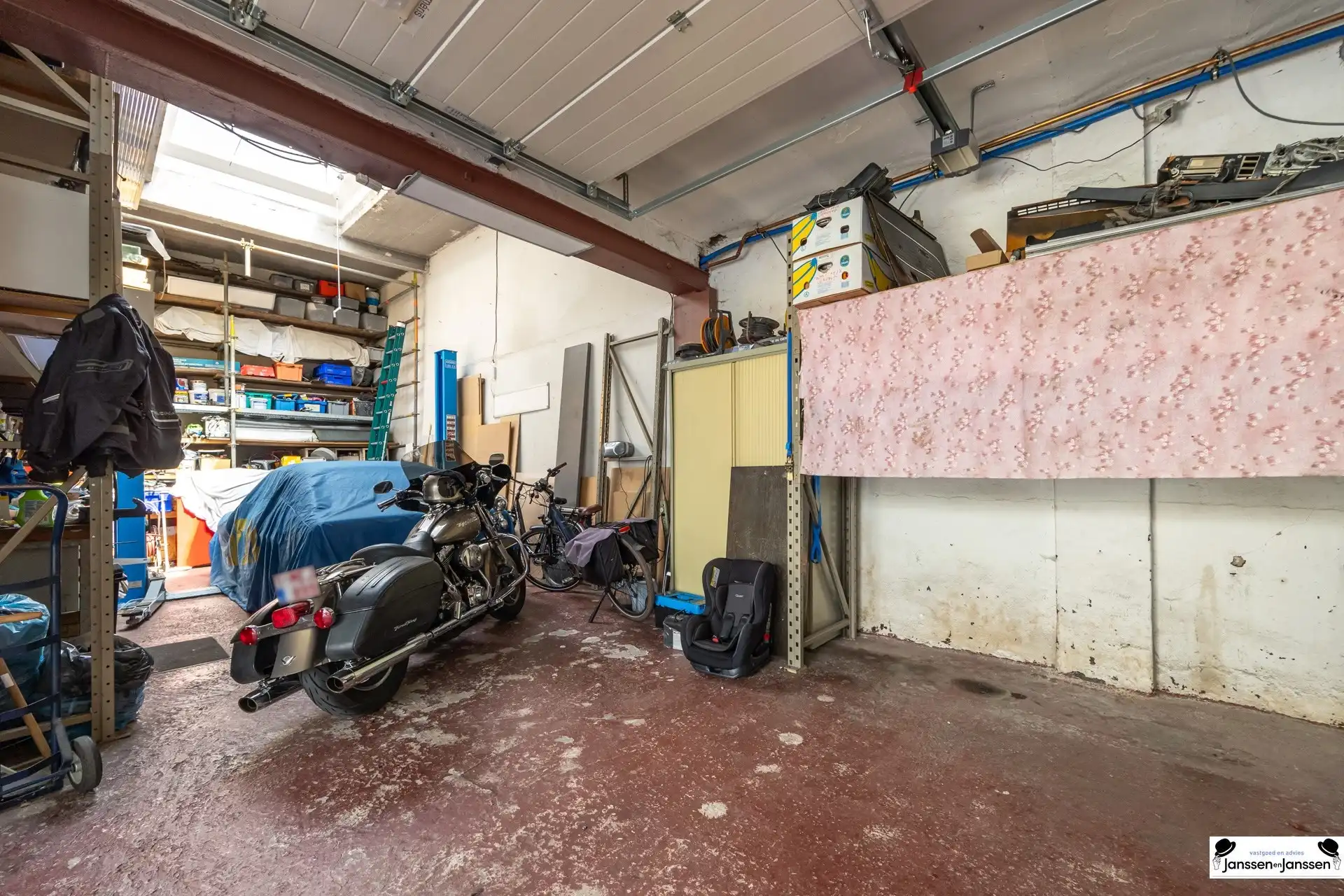 Ruim appartement in voormalige suikerfabriek Merksem foto 21