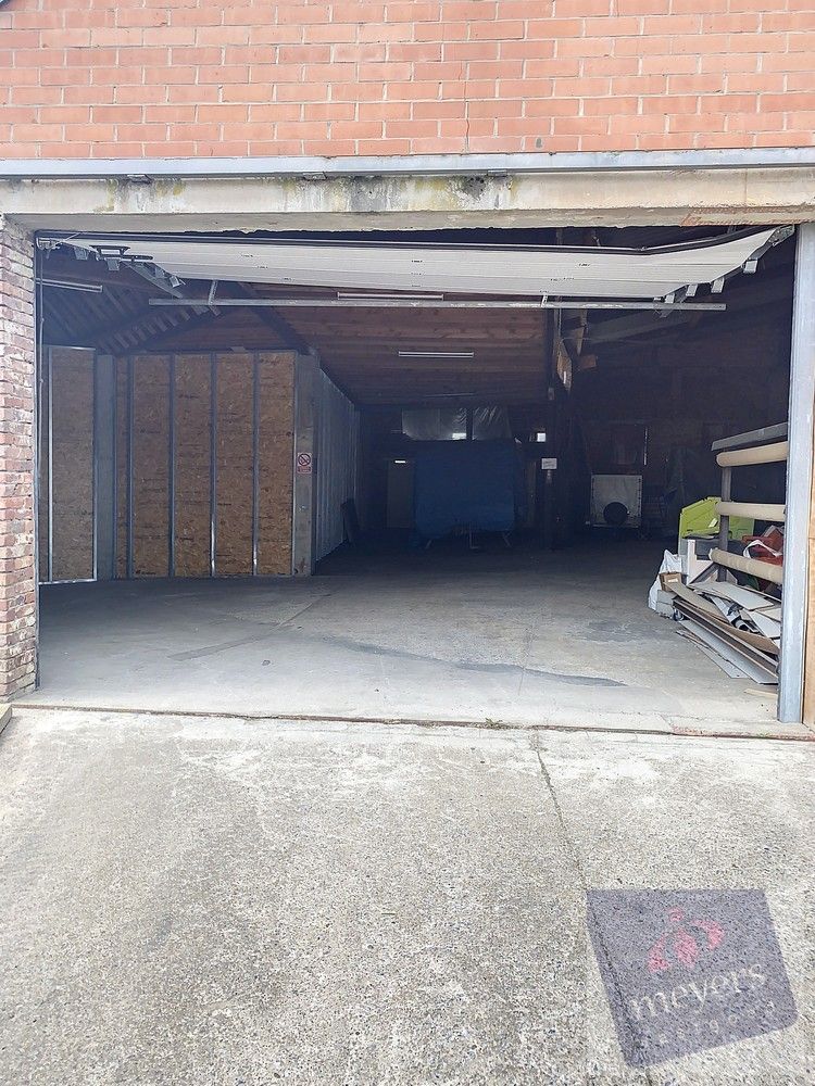 Afsluitbaar atelier (88m²) in Sint-Truiden foto 2
