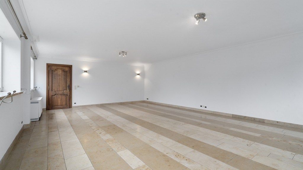 Bedrijfspand met woonst te huur in Dikkelvenne foto 10