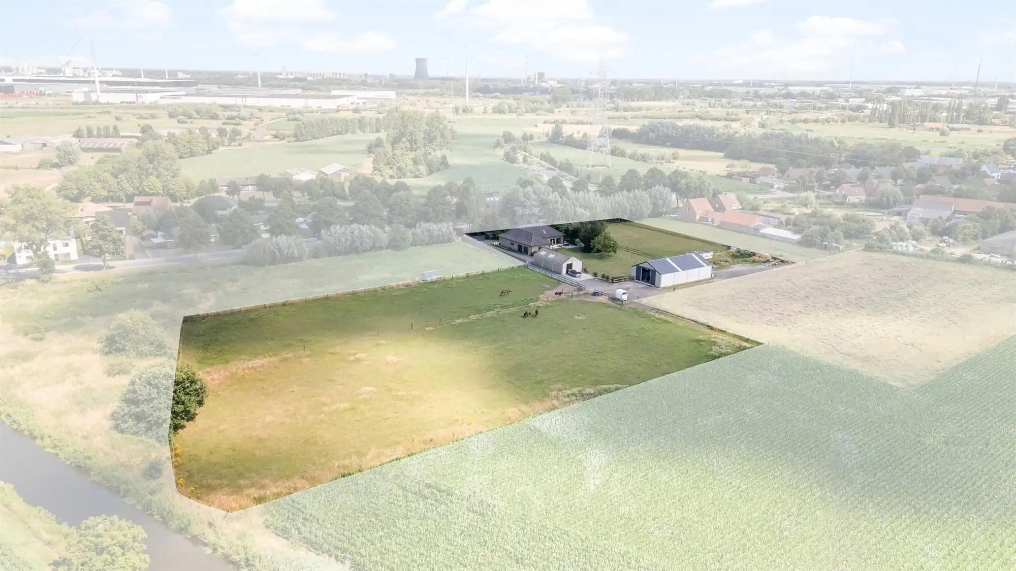 Unieke eigendom van 14.139m² voor paarden- of dierenliefhebbers of wie droomt van ruimte  foto 5