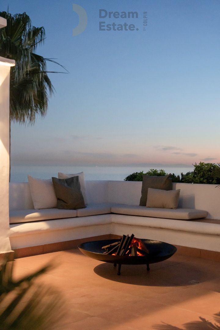 Luxe penthouse frontline beach Estepona. foto 40