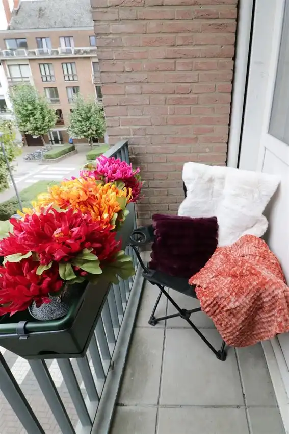 Stijlvol en instapklaar wonen met zicht op warandepark foto 17