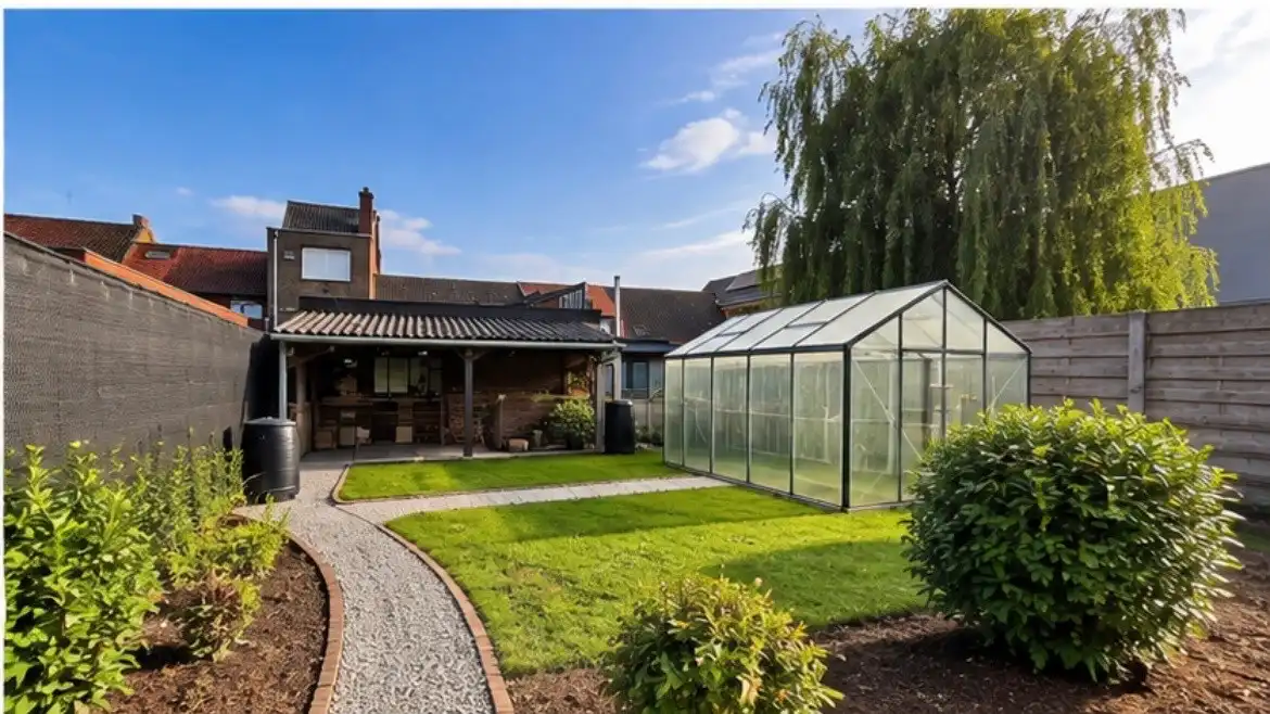Ruime woning met 5 mogelijke slaapkamers, 2 badkamers, grote garage, ... 641 m² foto 6