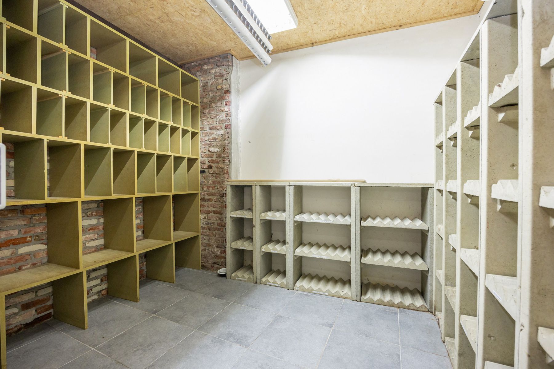 Handelspand (voorheen restaurant) met bovengelegen woonst op een perceel van 2.128 m². foto 16