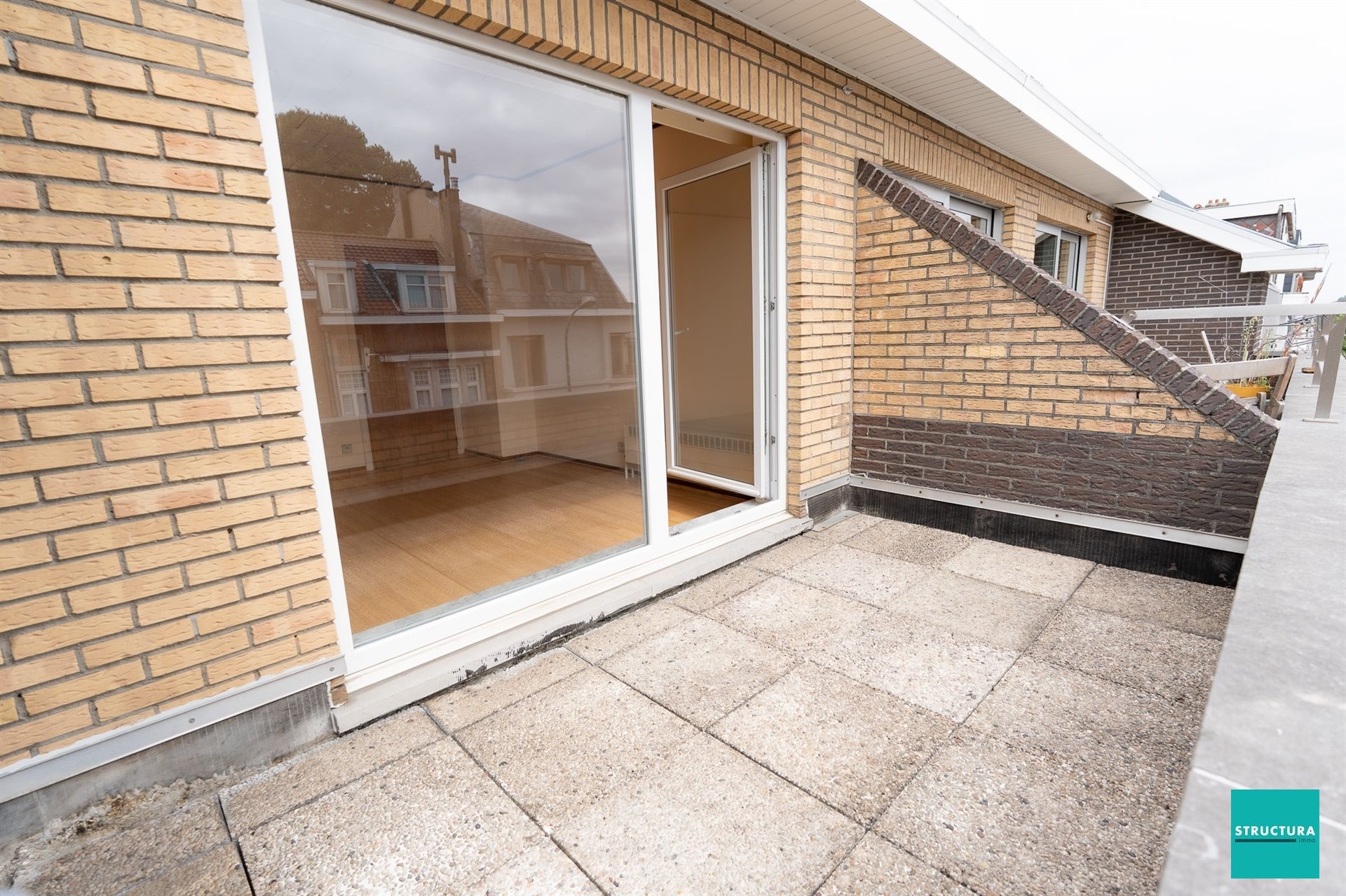 Appartement met 2 ruimte kamers en garage nabij Wemmel centrum foto 25