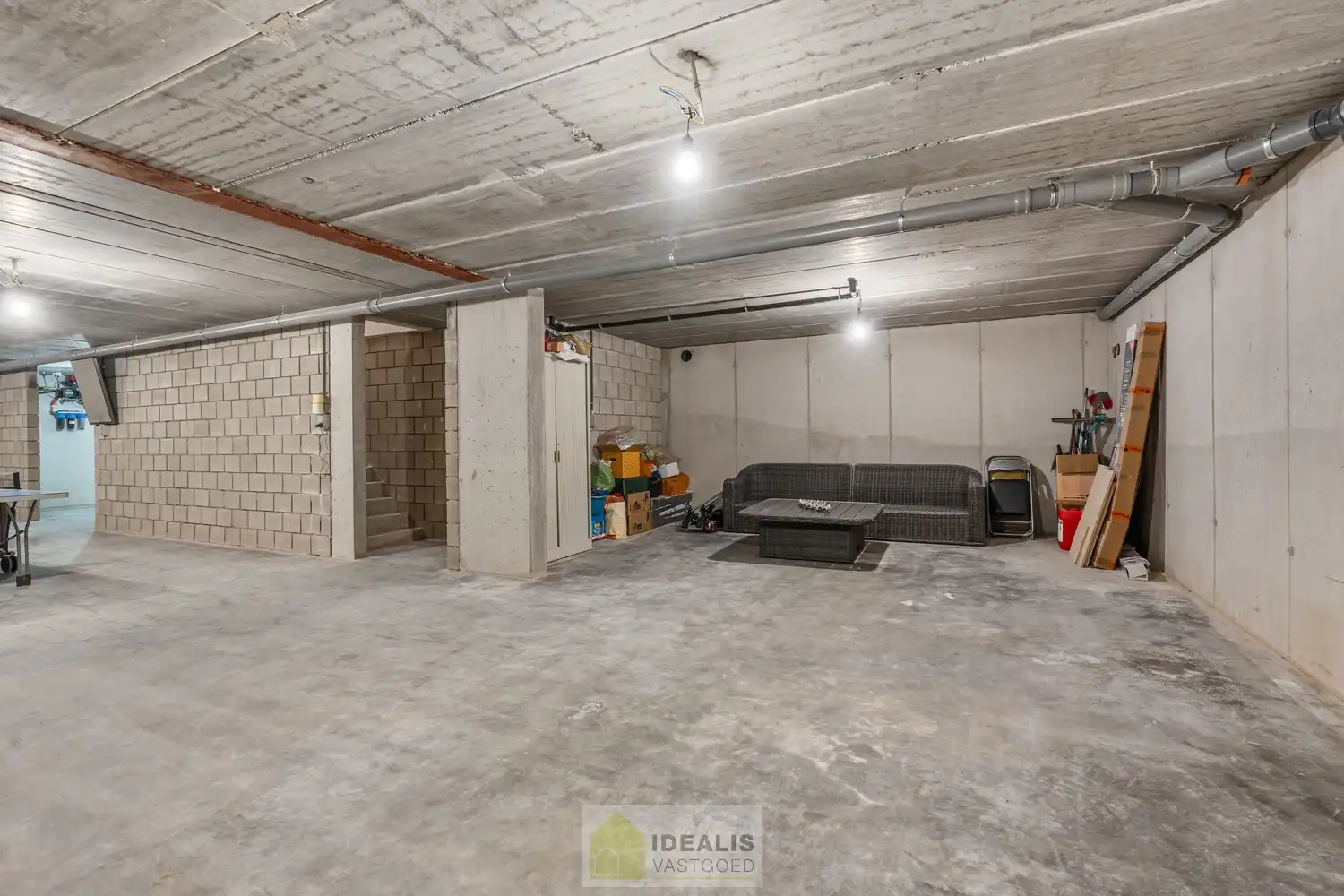 EEN BIJZONDER RIANTE WONING VAN MAAR LIEFST 302M² WOONOPPERVLAKTE OP EEN KNAP PERCEEL VAN 5A 90CA. foto 35