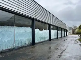 COMMERCIEEL PAND NABIJ DRUKKE VERKEERSADER TE HASSELT foto 5