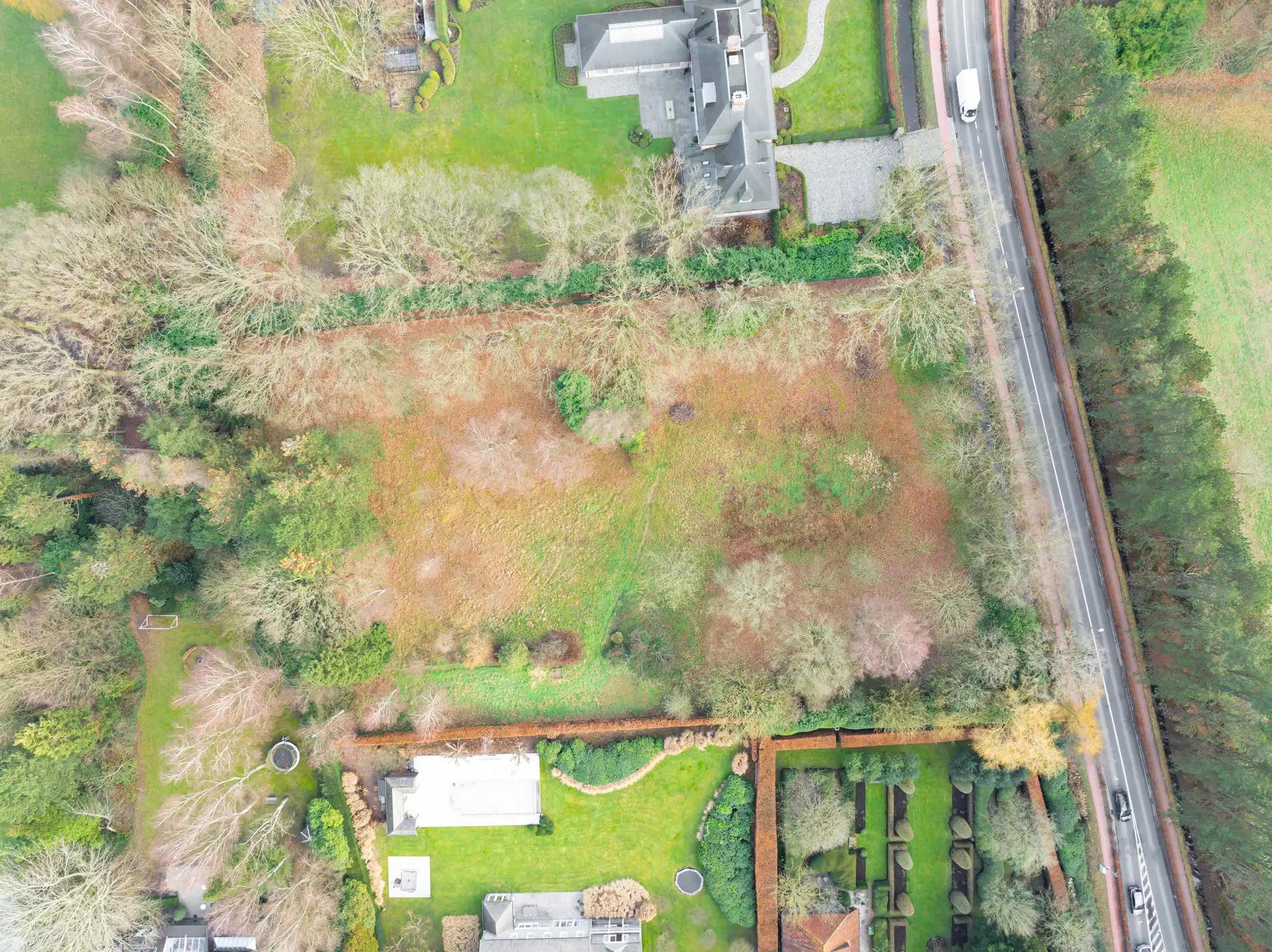 Centraal gelegen villagrond van 3.010 m2  foto 5