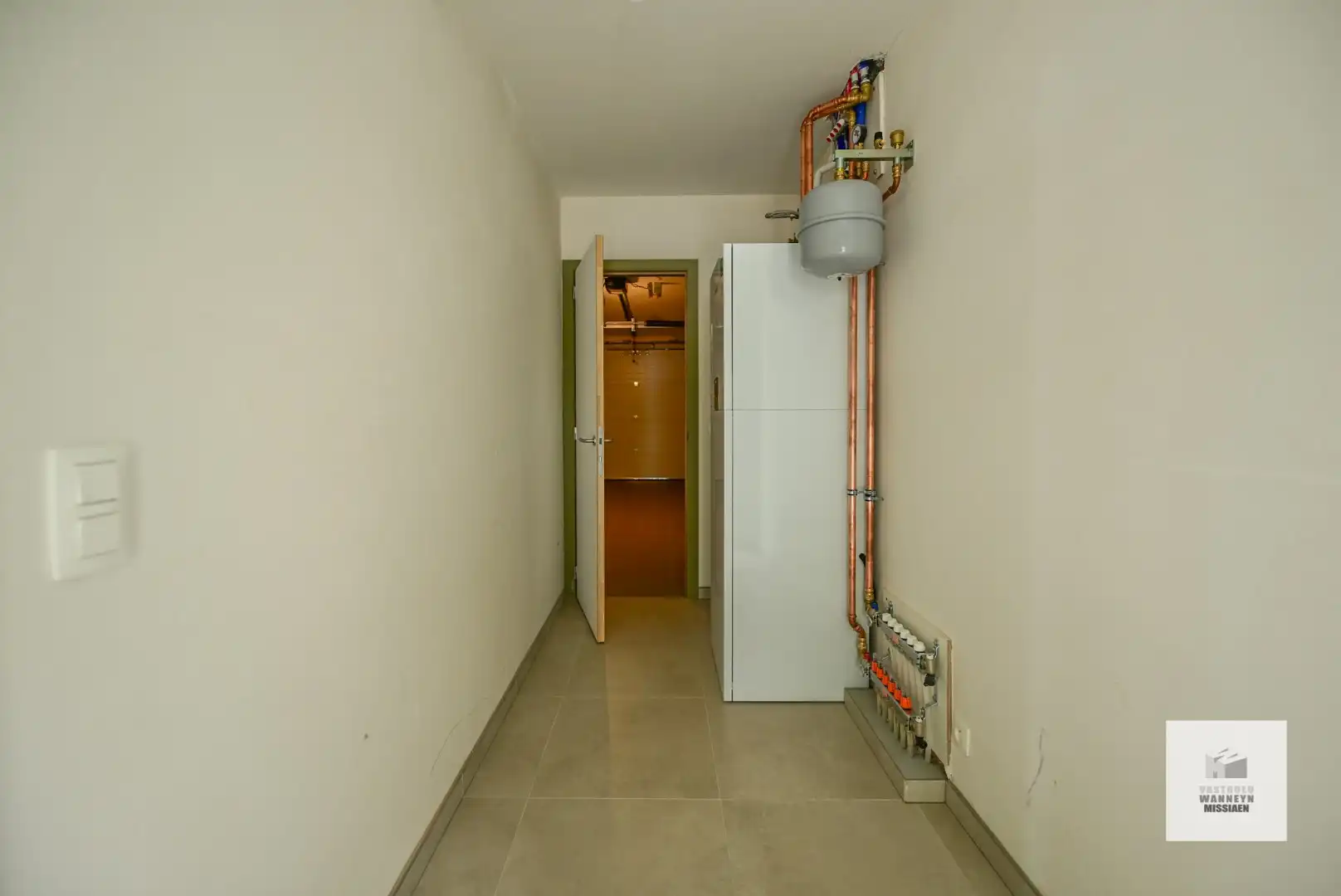 Moderne en energiezuinig nieuwbouw met 4 slaapkamers, tuin en garage foto 10