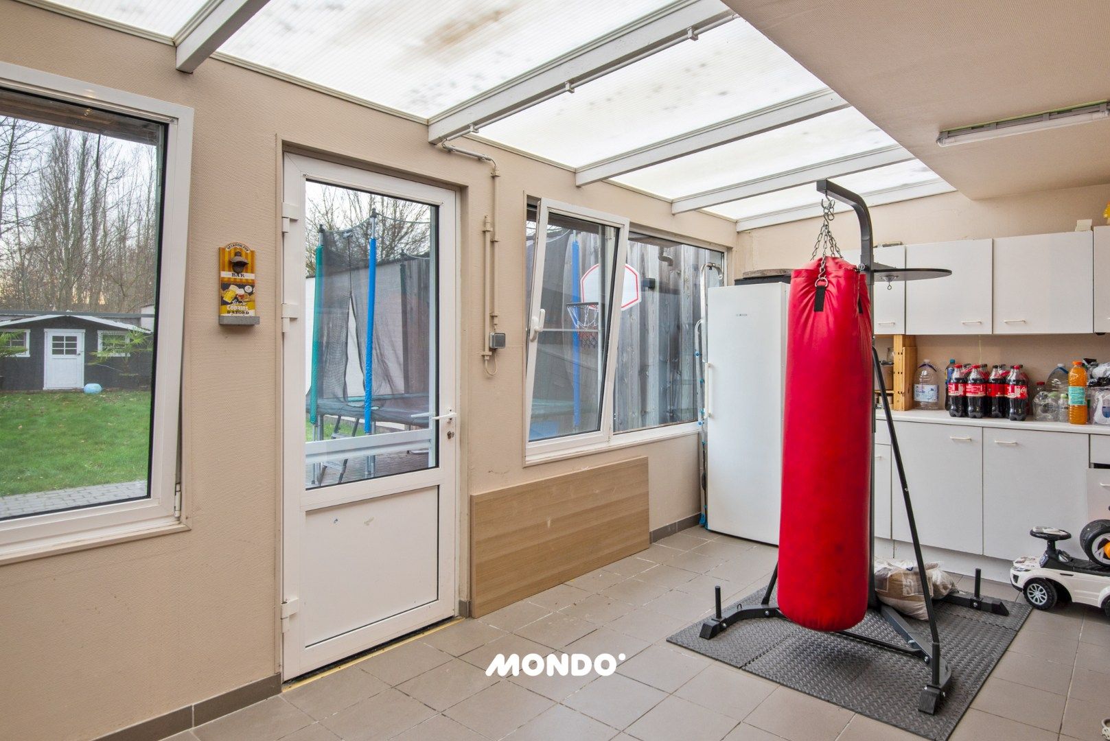 Instapklare woning met 4 slaapkamers en ruime tuin in hartje Niel! foto 8