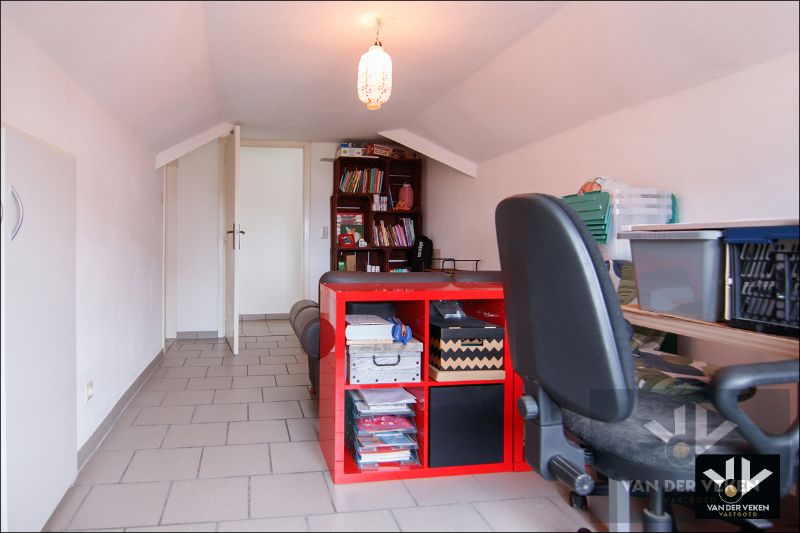 Ruime duplex met 3 slaapkamers in het groene Tuilt-Kuringen foto 15