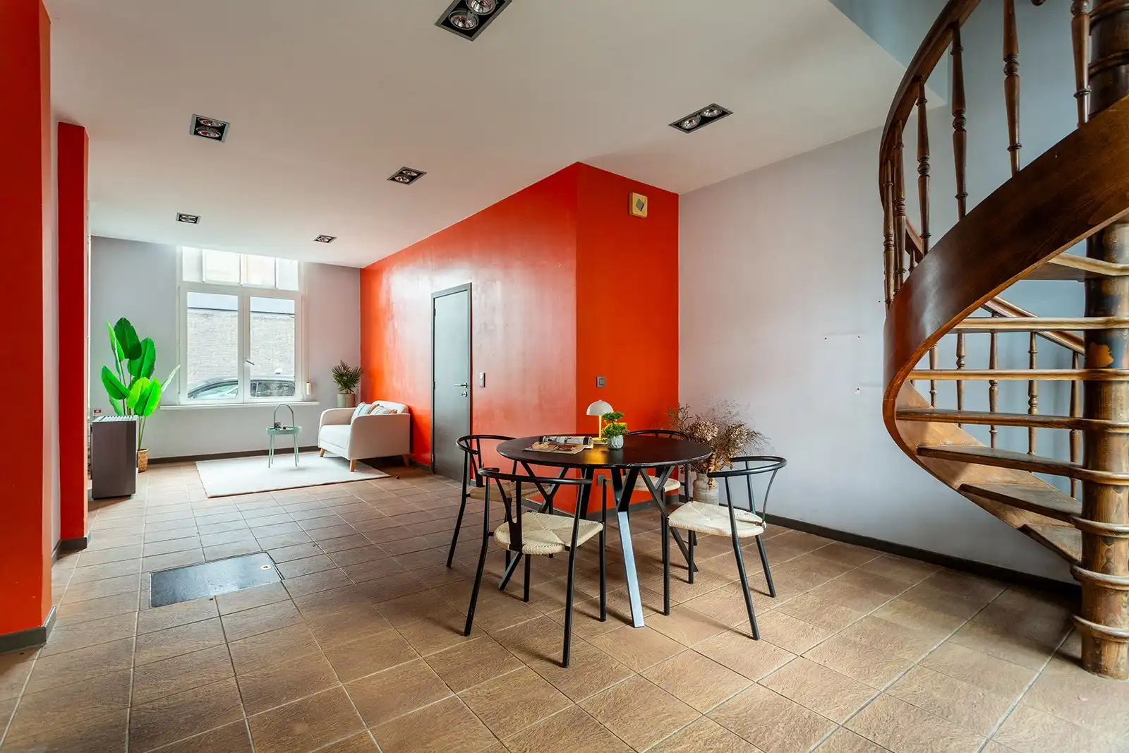 Hoofdfoto van de publicatie: Wonen tussen Zurenborg en het Moorkensplein