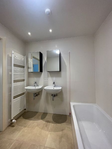 Instapklare woning met terras en garage in hartje Aspelare foto 14