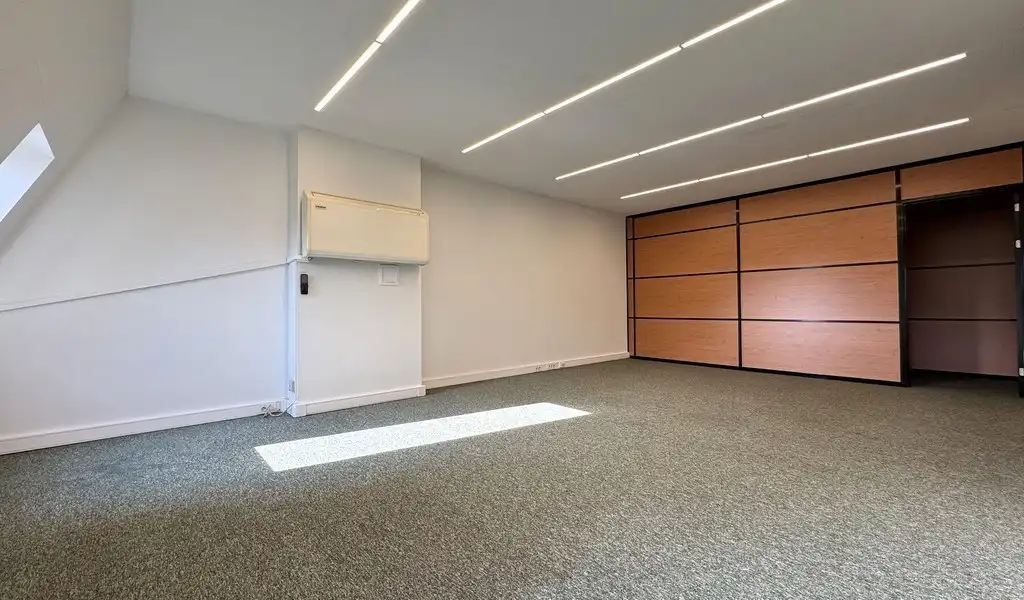 Kantoren te huur  in prachtig herenhuis te Antwerpen foto 9