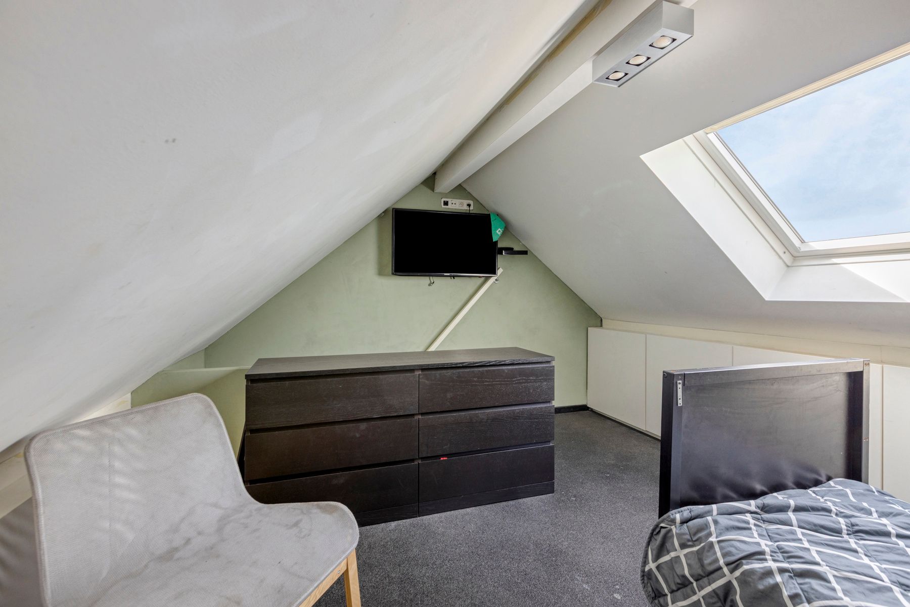 Moderne nieuwbouwwoning met 4 slaapkamers en gezellige tuin. foto 35