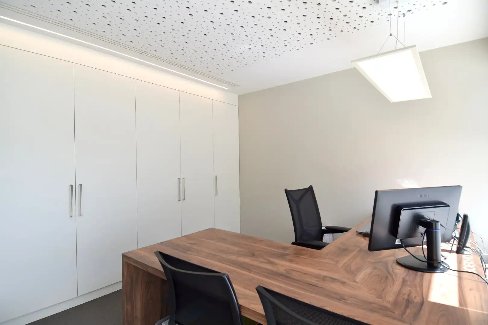 Instapklare kantoorruimte (109 m²) te koop in het centrum van Lauwe foto 5