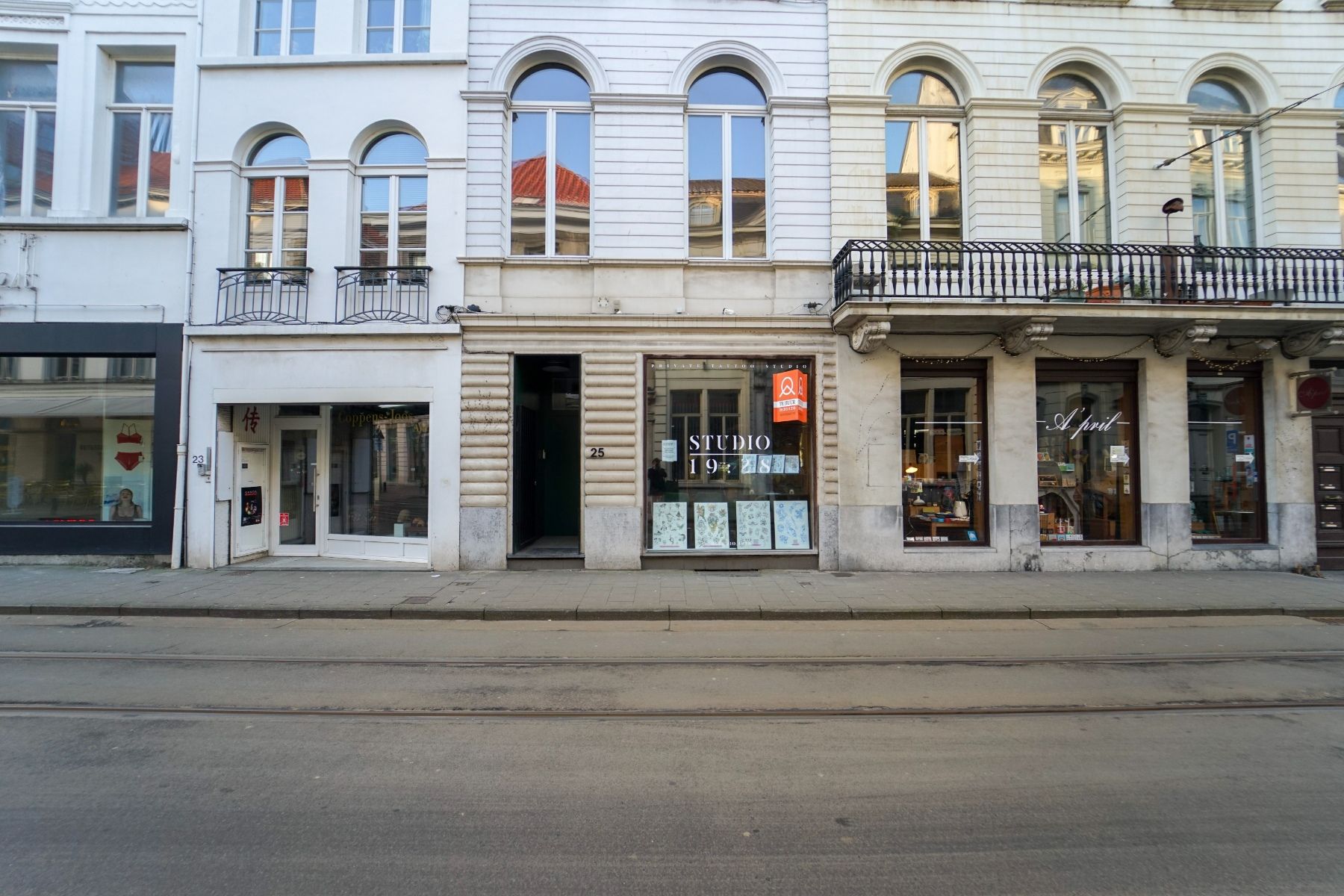 Te huur: Handelspand Burgstraat 25, Gent foto {{pictureIndex}}