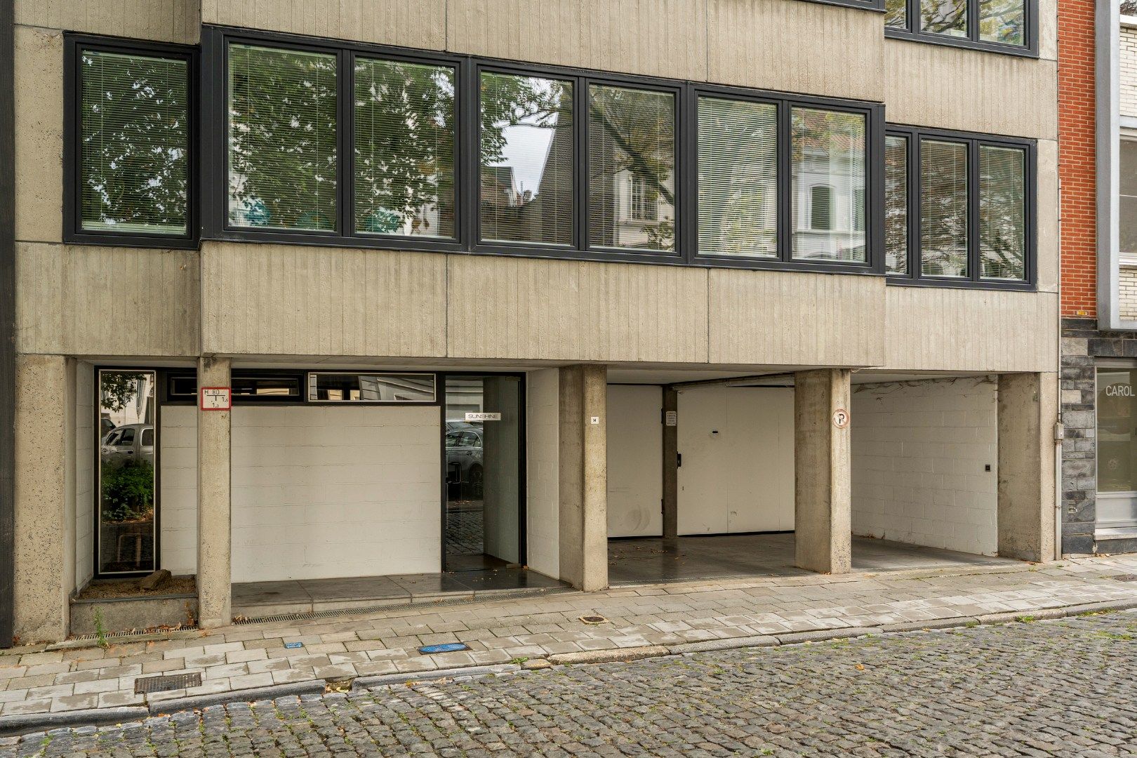 instapklaar luxe 3-slaapkamerappartement met groen uitzicht en autostaanplaats foto 24