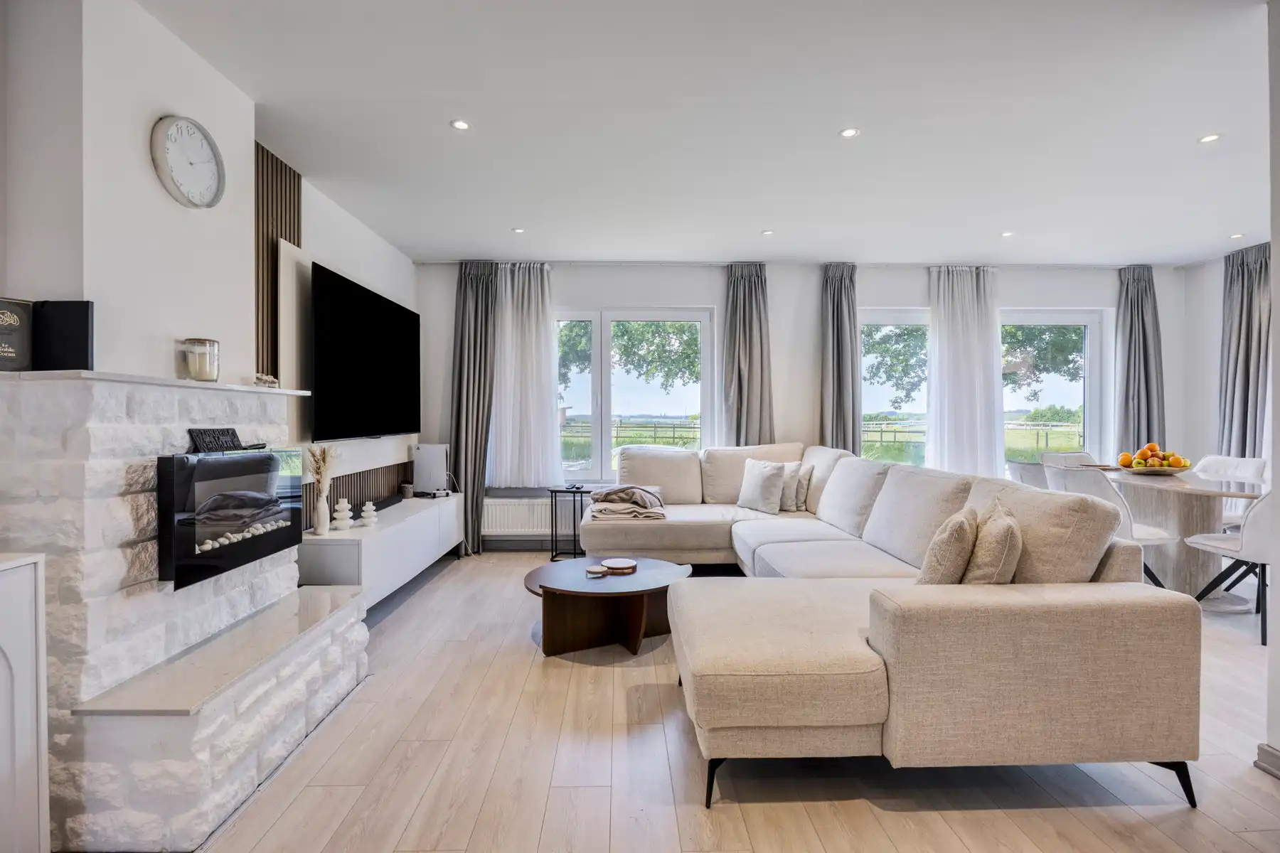 Gerenoveerde driegevelwoning nabij Halle foto 5