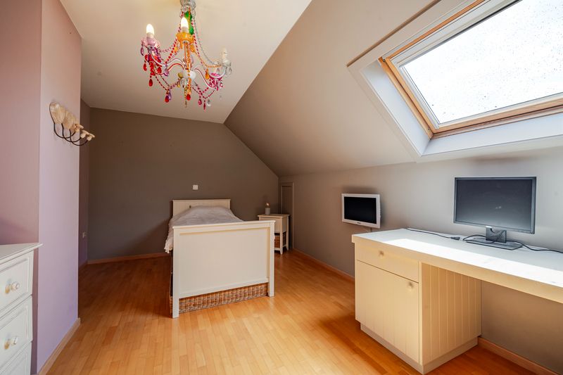 Roeselare : Exclusieve villa in rustige wijk De Gotelaar – 300 m² pure luxe op 657 m² grond foto 15