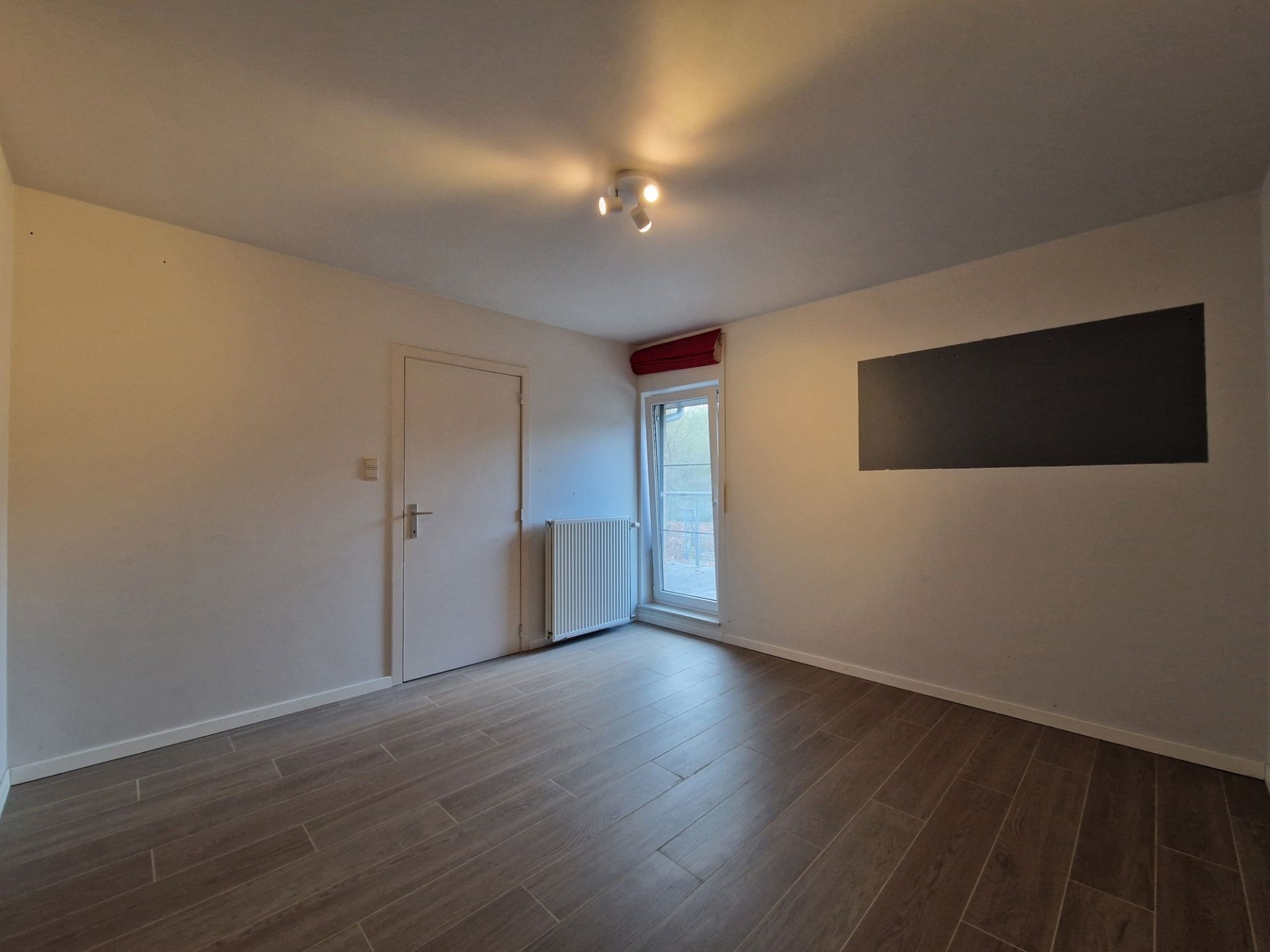 Ruime woning met 3 slaapkamers op uitstekende ligging foto 5