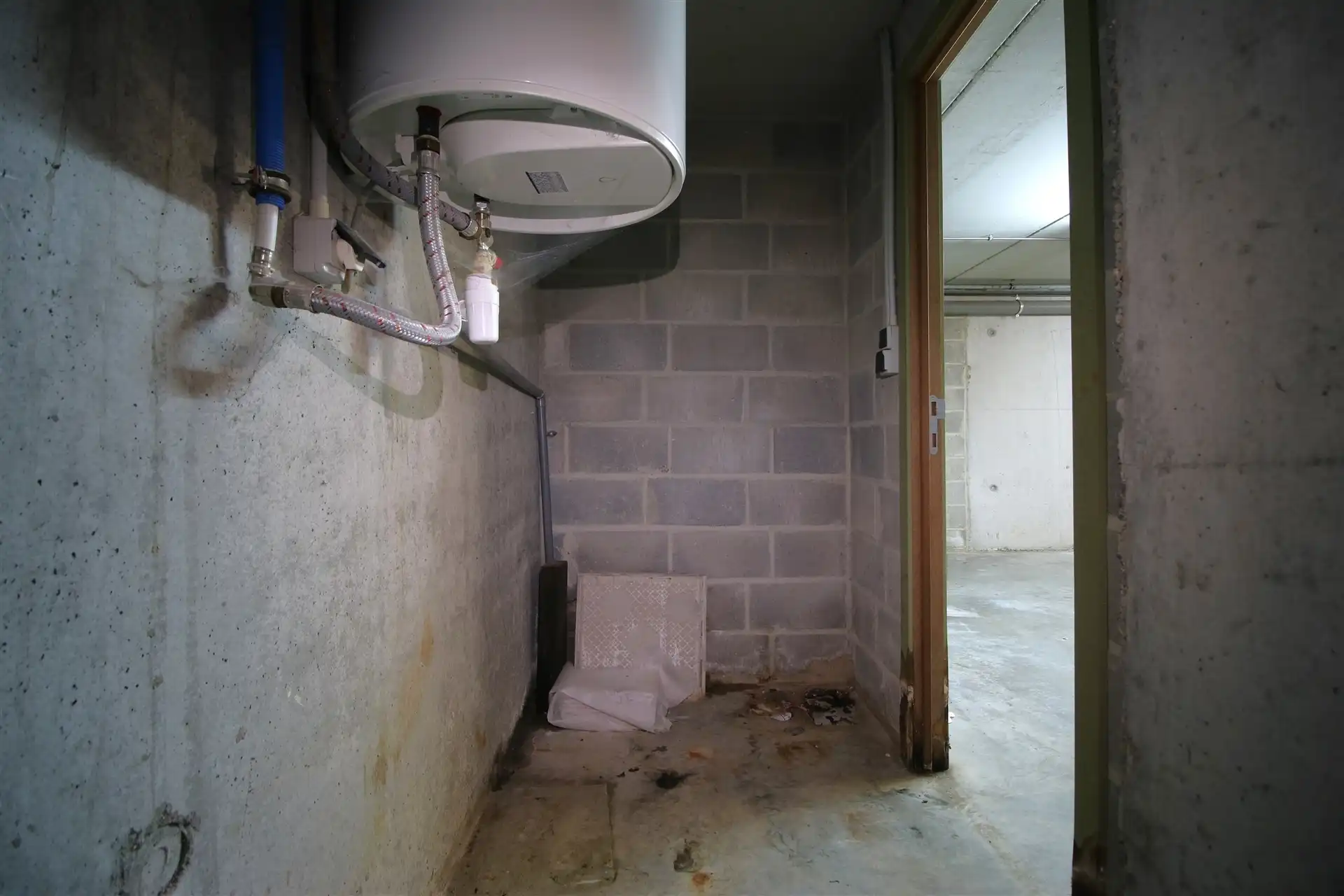 Vernieuwd éénkamerappartement in centrum Sint-Jozef foto 14
