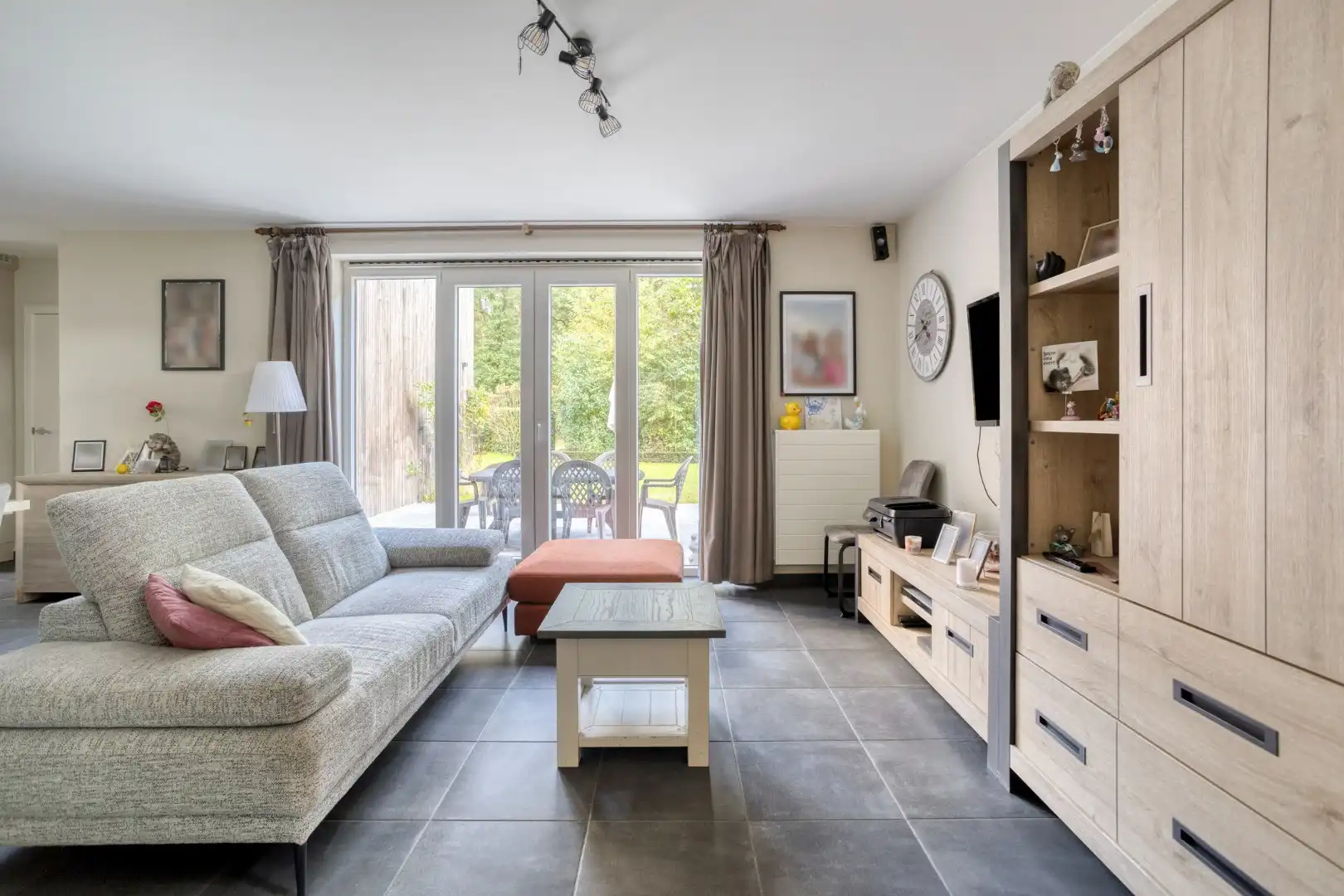 Veelzijdige recente woning aan de Brechtse Heide – ideaal voor wonen & werken foto 2