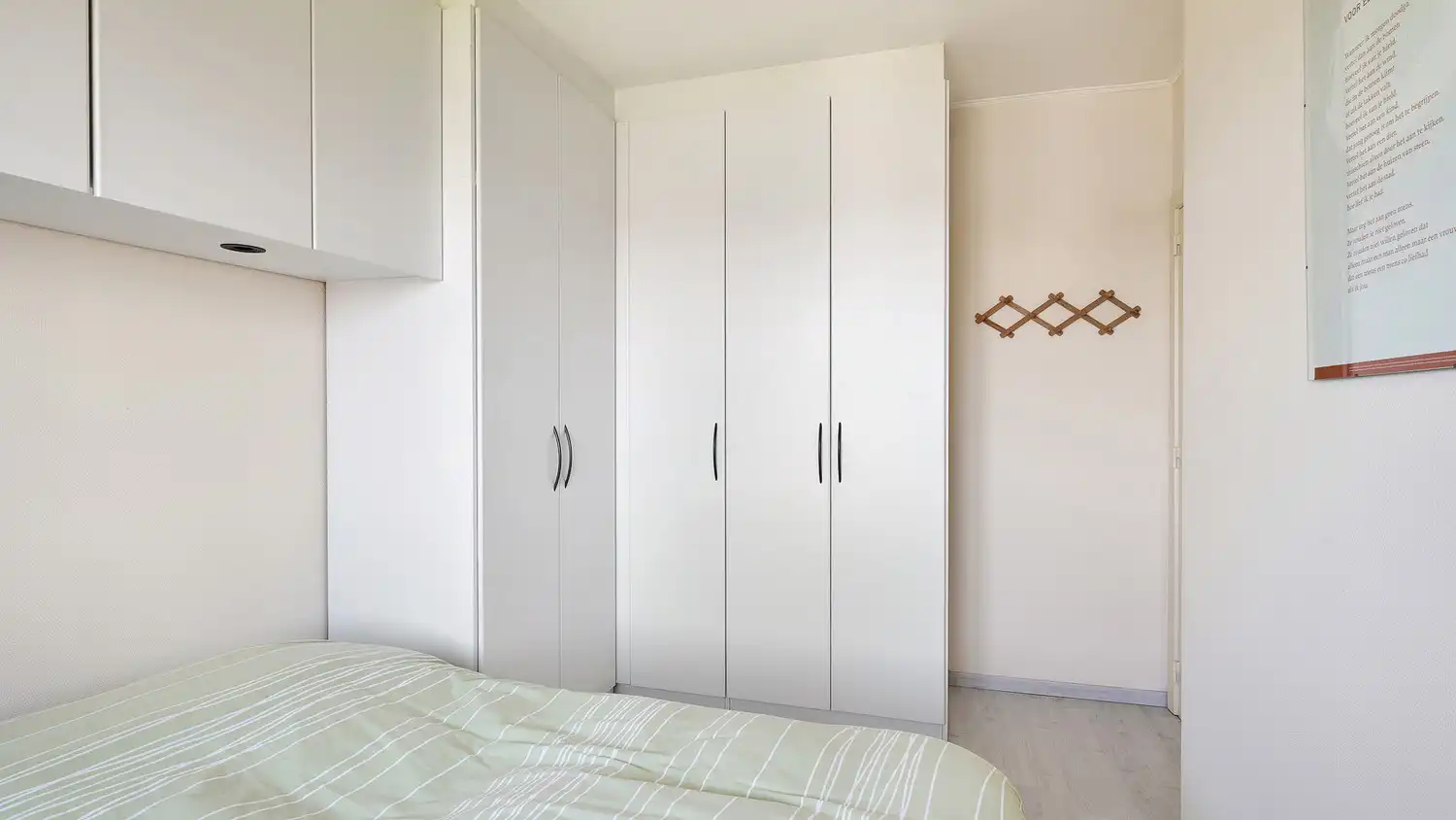 Zongericht ruim 2-slaapkamer appartement met prachtige zichten foto 11