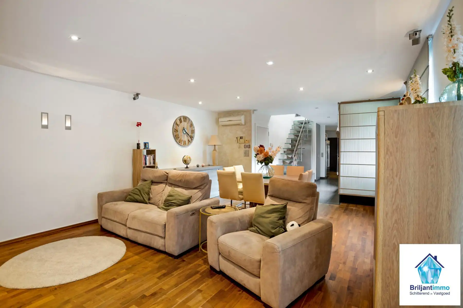 Exclusief afgewerkte duplex met 3 slaapkamers en zonneterras foto 5