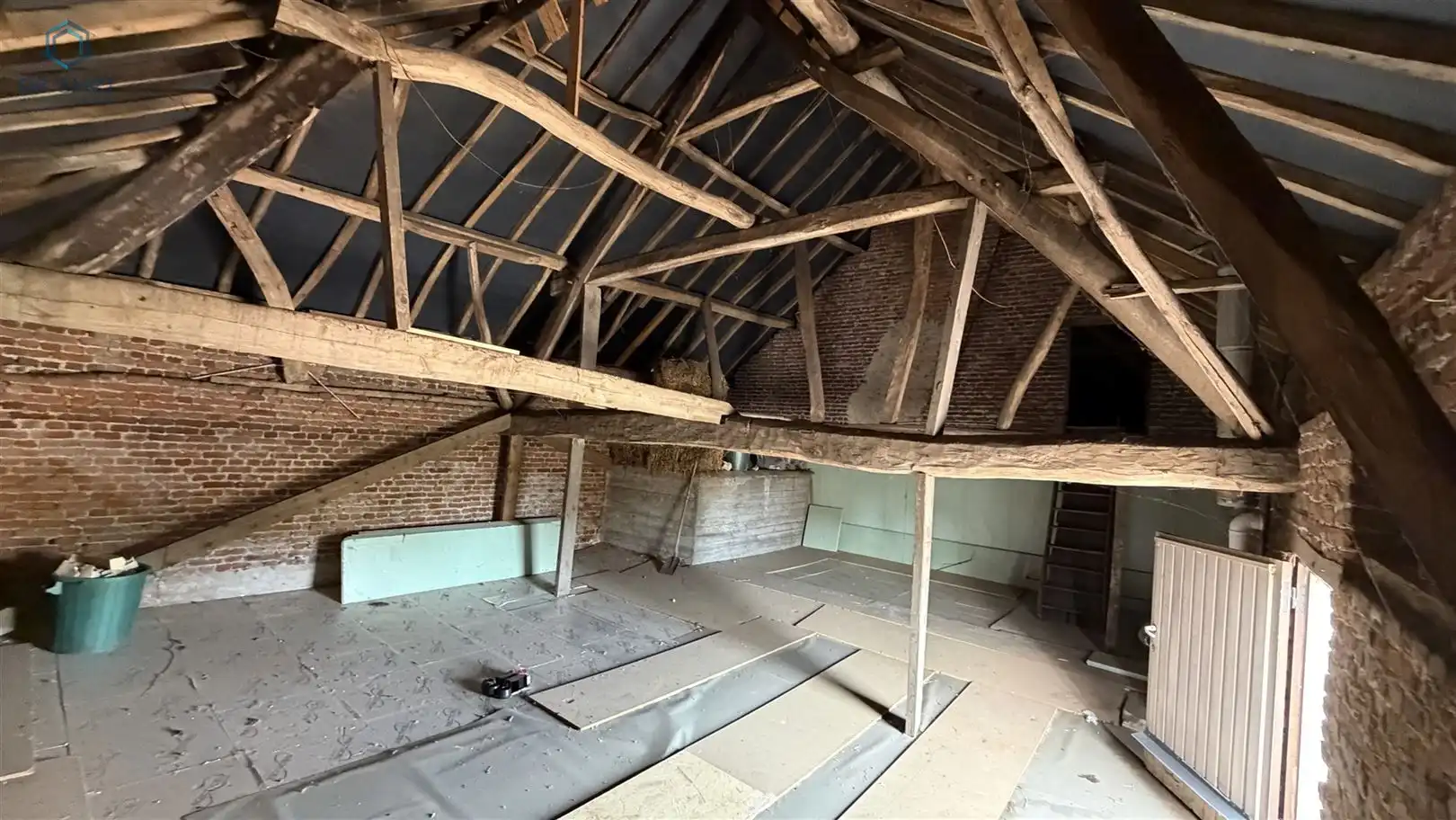 RUIME KARAKTERWONING MET VEEL POTENTIEEL IN GERAARDSBERGEN foto 10