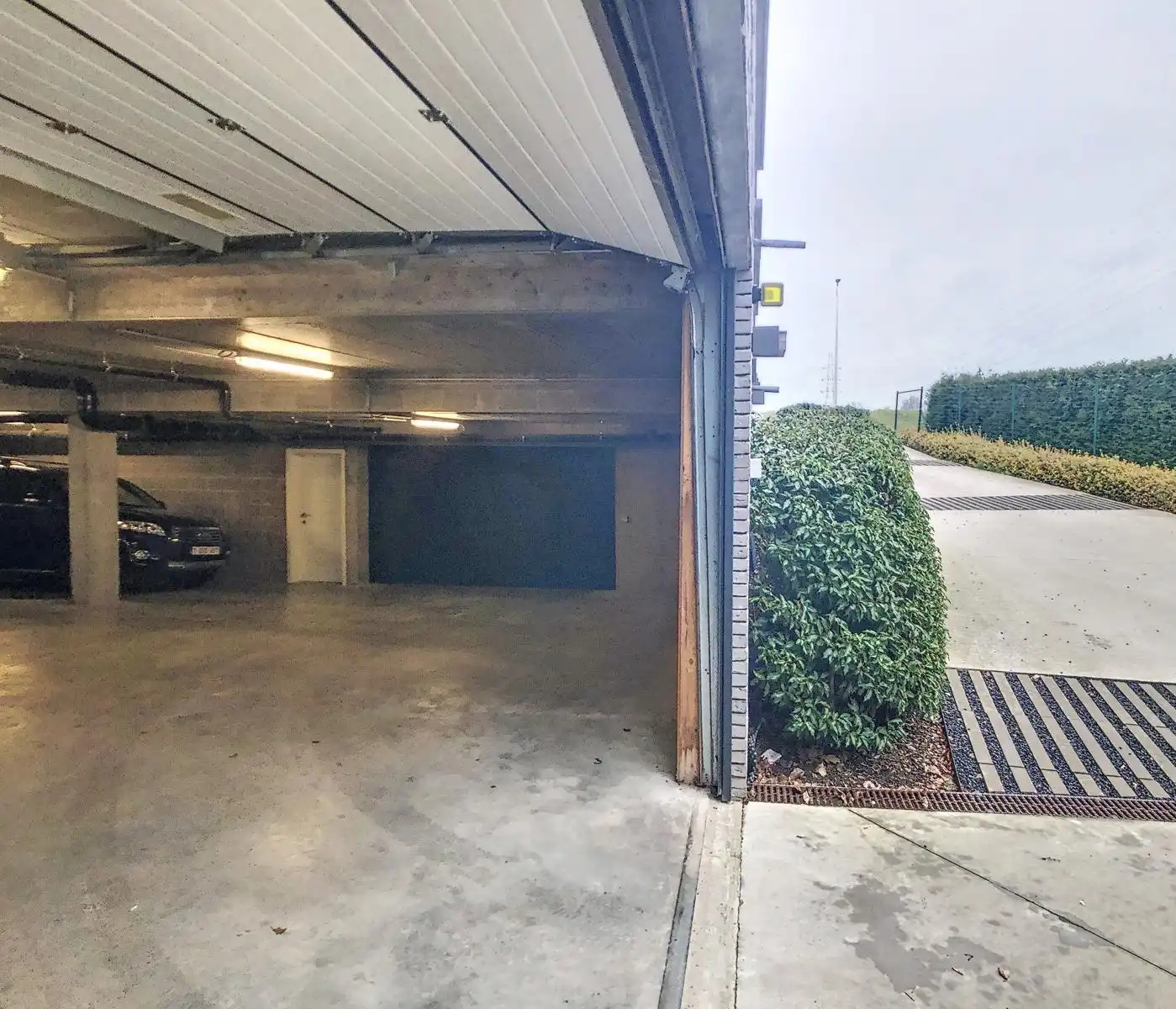 Gelijkvloers appartement met 2 slkrs, terras en staanplaats foto 19