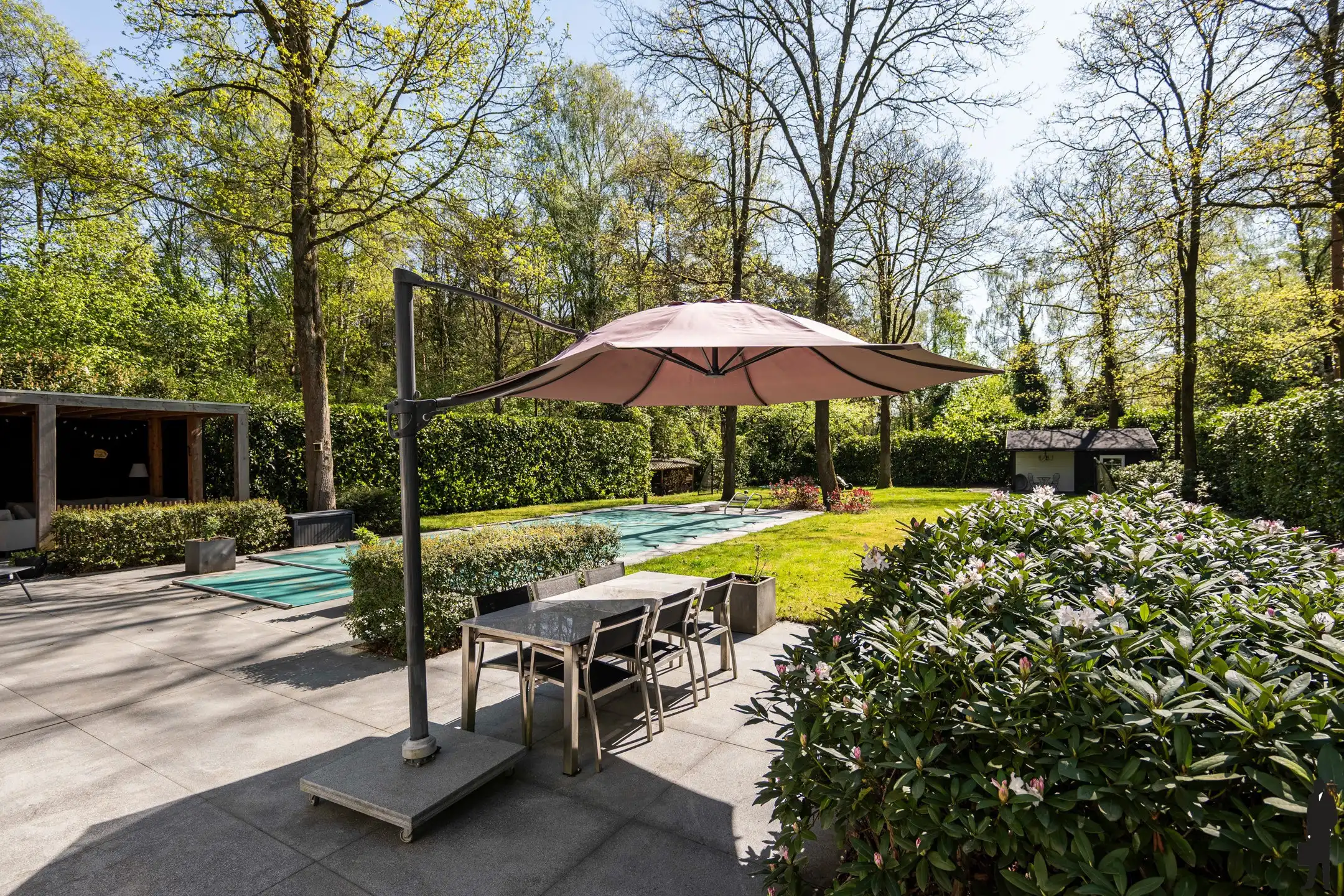 Charmante villa met zwembad op rustige ligging foto 19