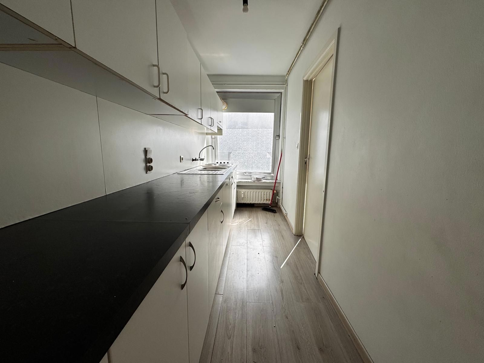 Appartement met 2 slaapkamers, terras en garage foto 4