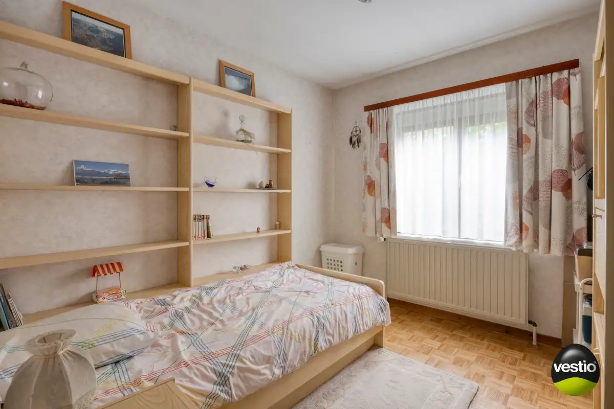 Gelijkvloerse woning met 3 slaapkamers, zonnepanelen en tuin op residentiële, rustige ligging. foto 14