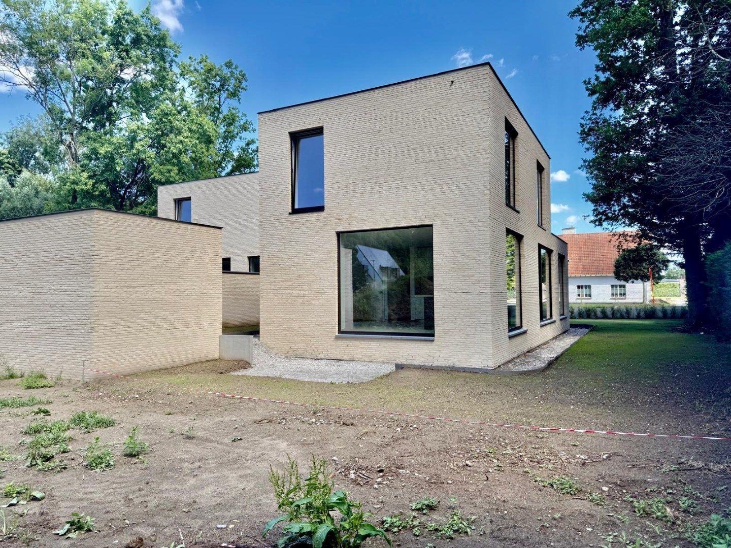 Laatste luxueuze nieuwbouwvilla te koop - uniek wonen aan de bosrand te Houthulst foto 2