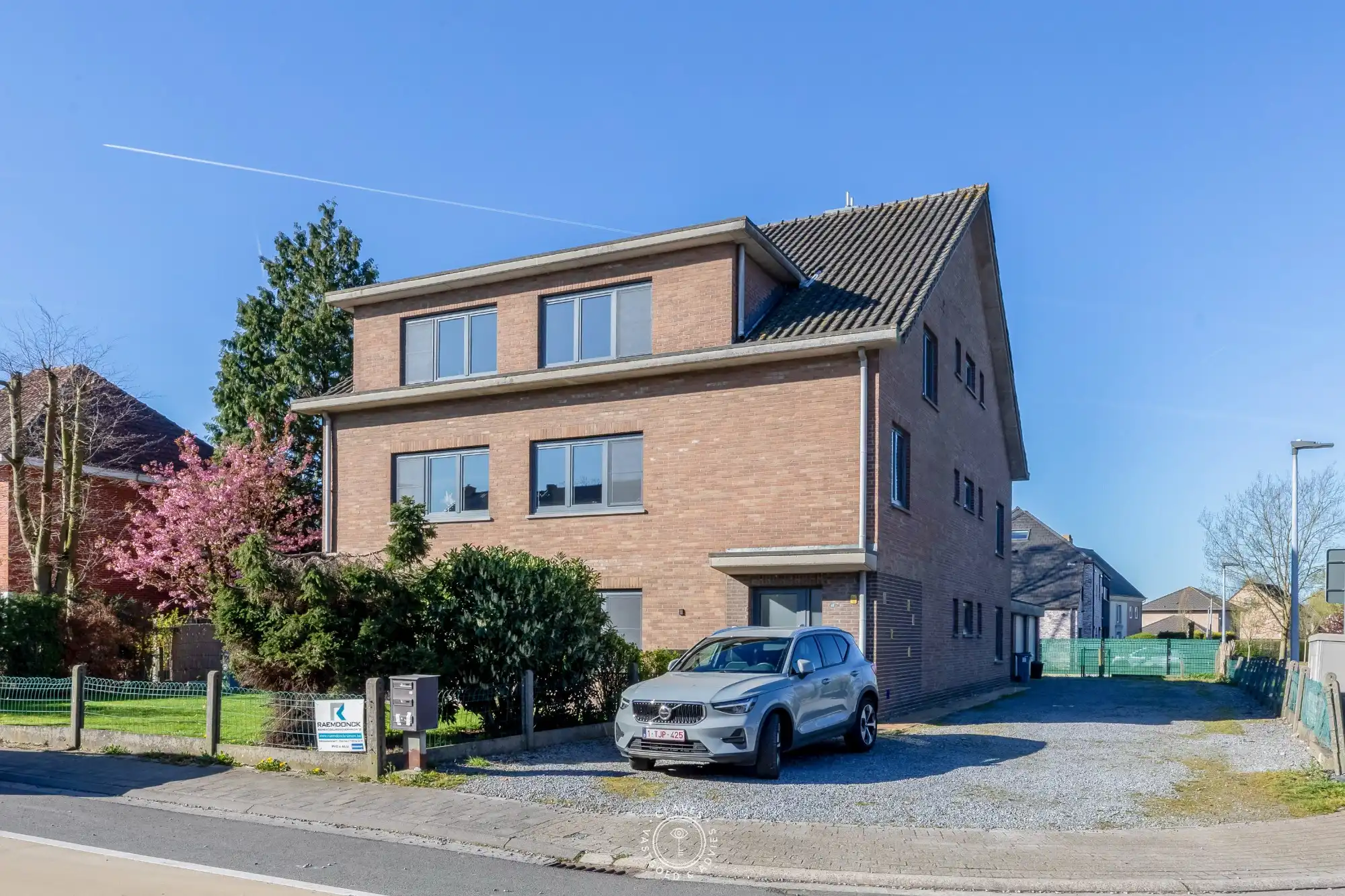 Ruim gelijkvloers appartement van 134 m² met tuin en garagebox foto 18