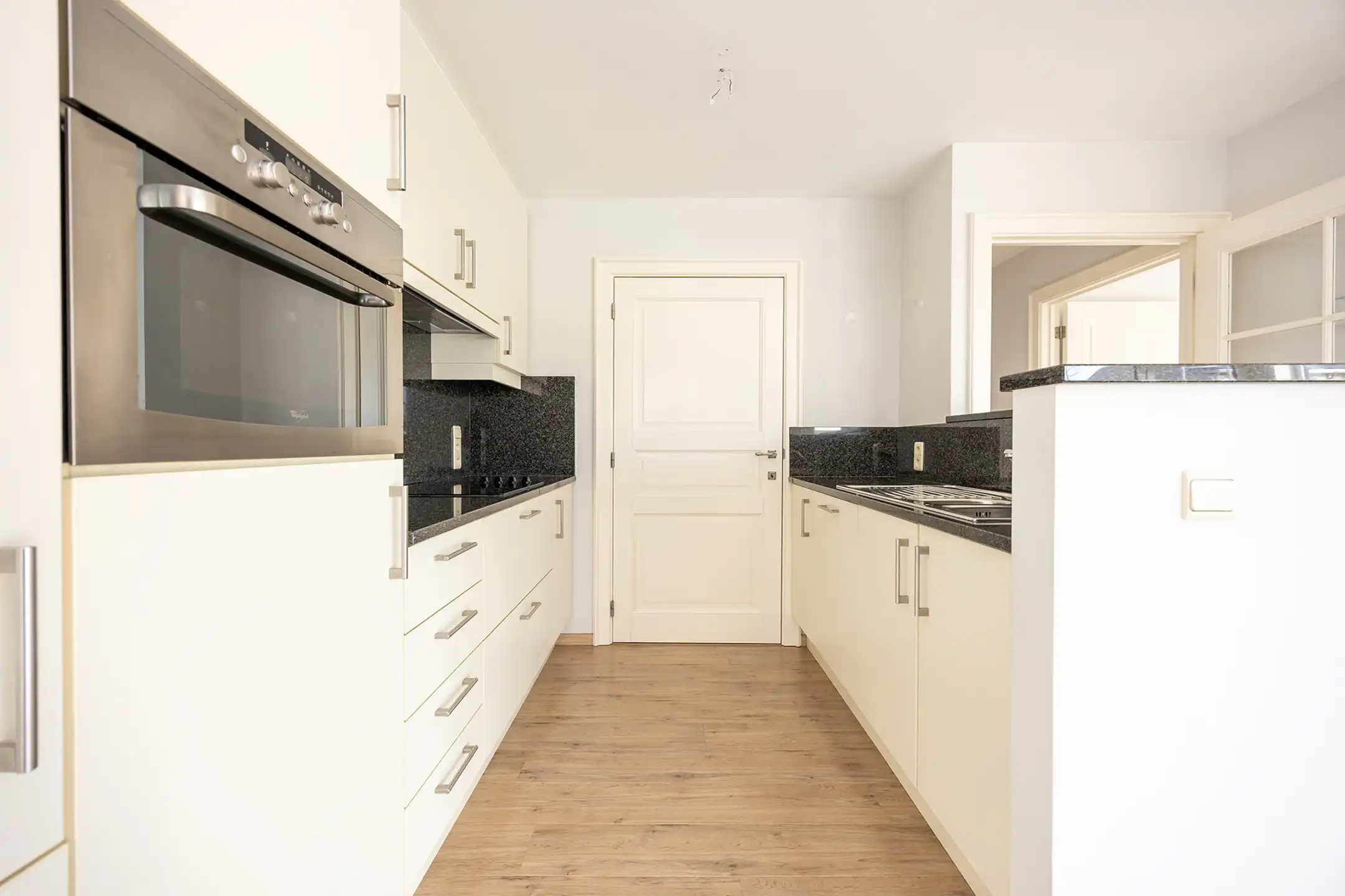 Glv 2-slaapkamer app met ruim terras en autostaanplaats. foto 7