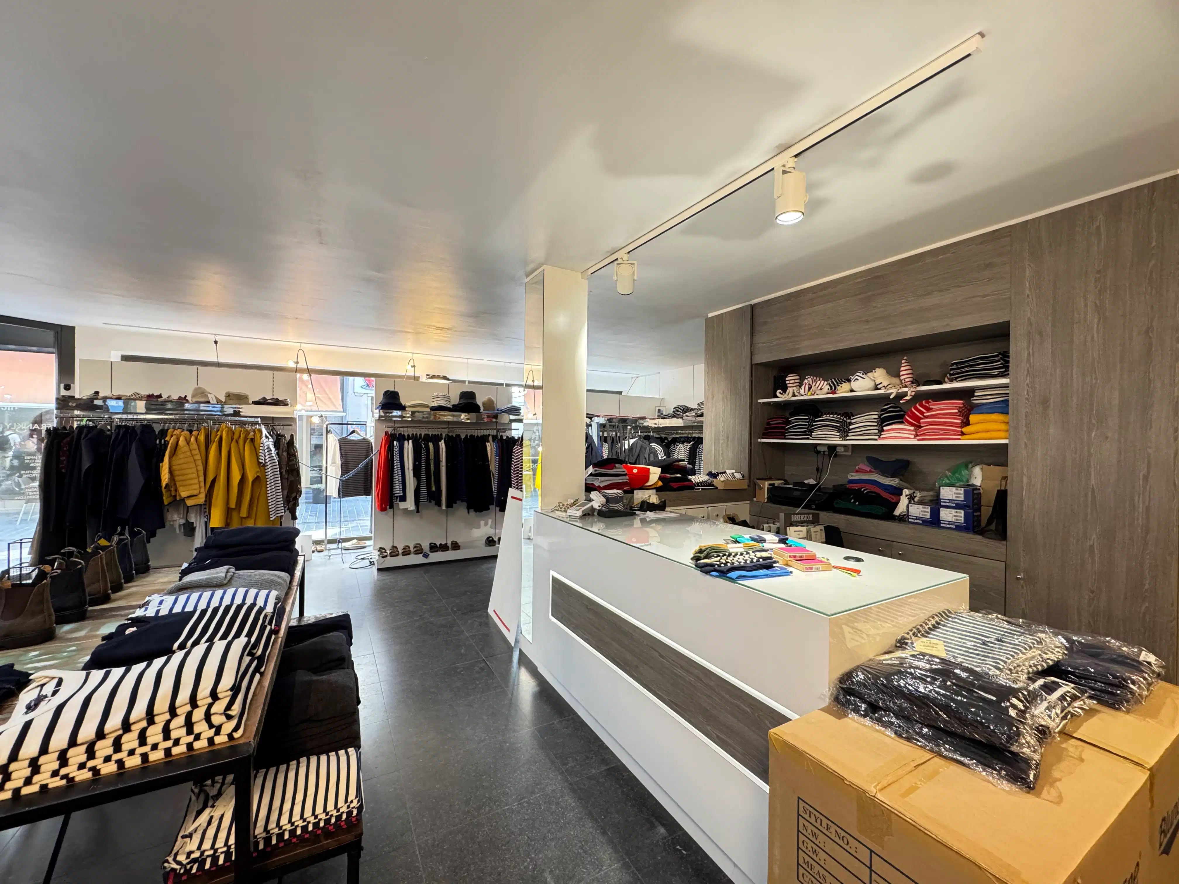 Handelsgelijkvloers 100m² + stockage 84m² foto 4