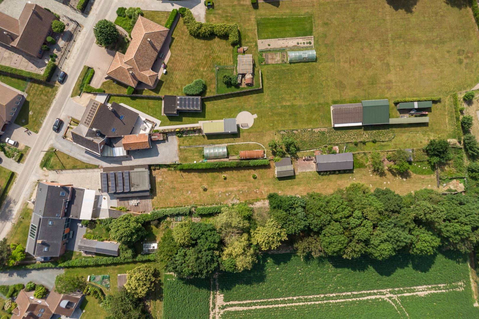 Een bijzondere woning op een bijzonder rustige locatie. foto 40