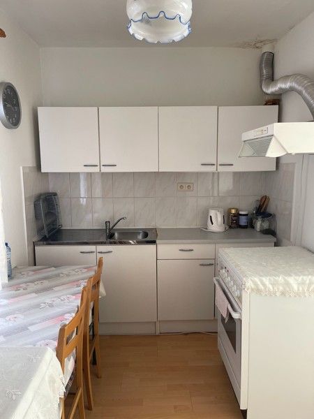 Opbrengsteigendom bestaande uit 2 appartementen met 1 slaapkamer. foto 15