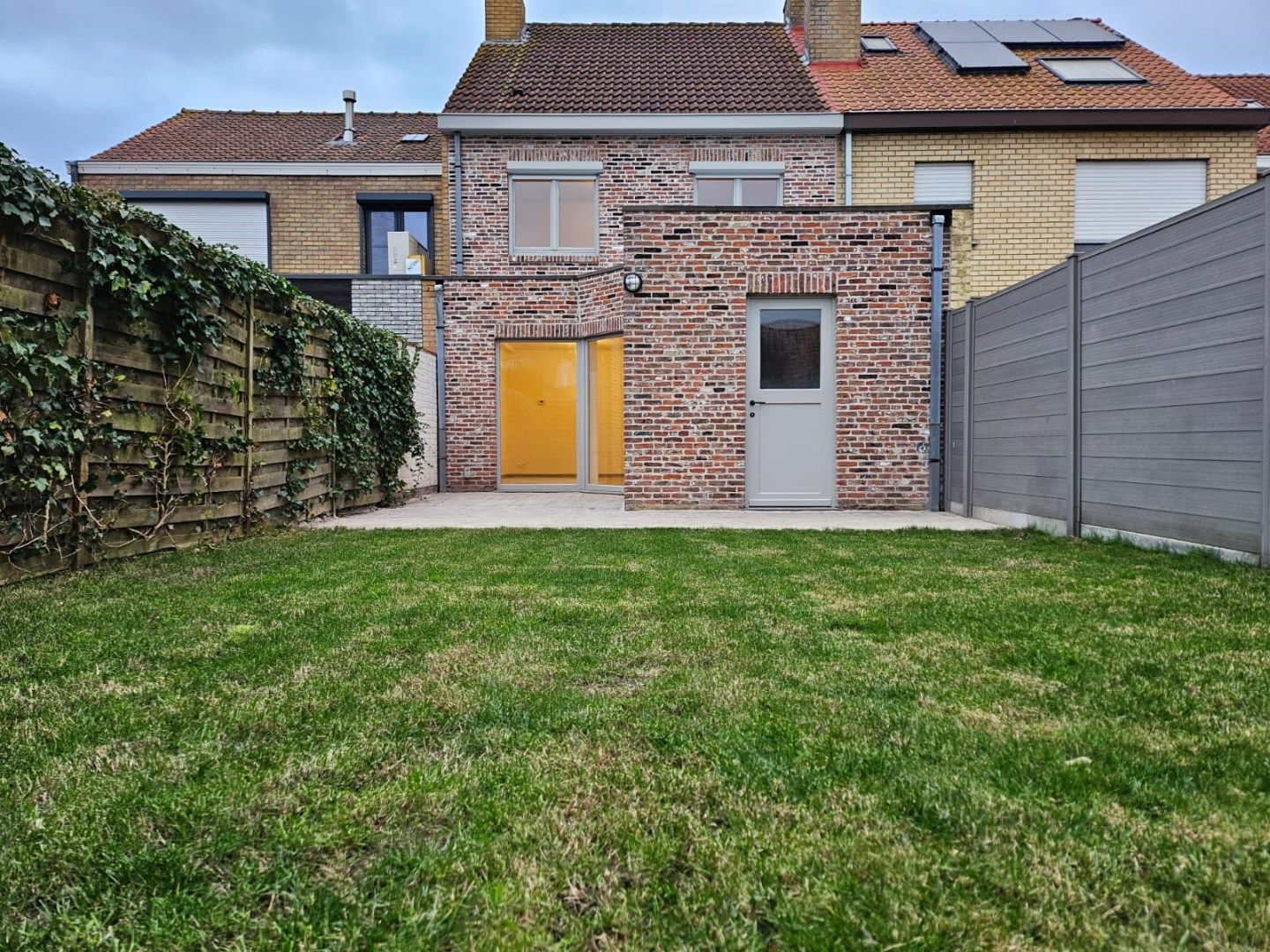 Gerenoveerde woning met garage, tuin,  uitweg en groen zichten nabij het Fort van Beieren. foto 4