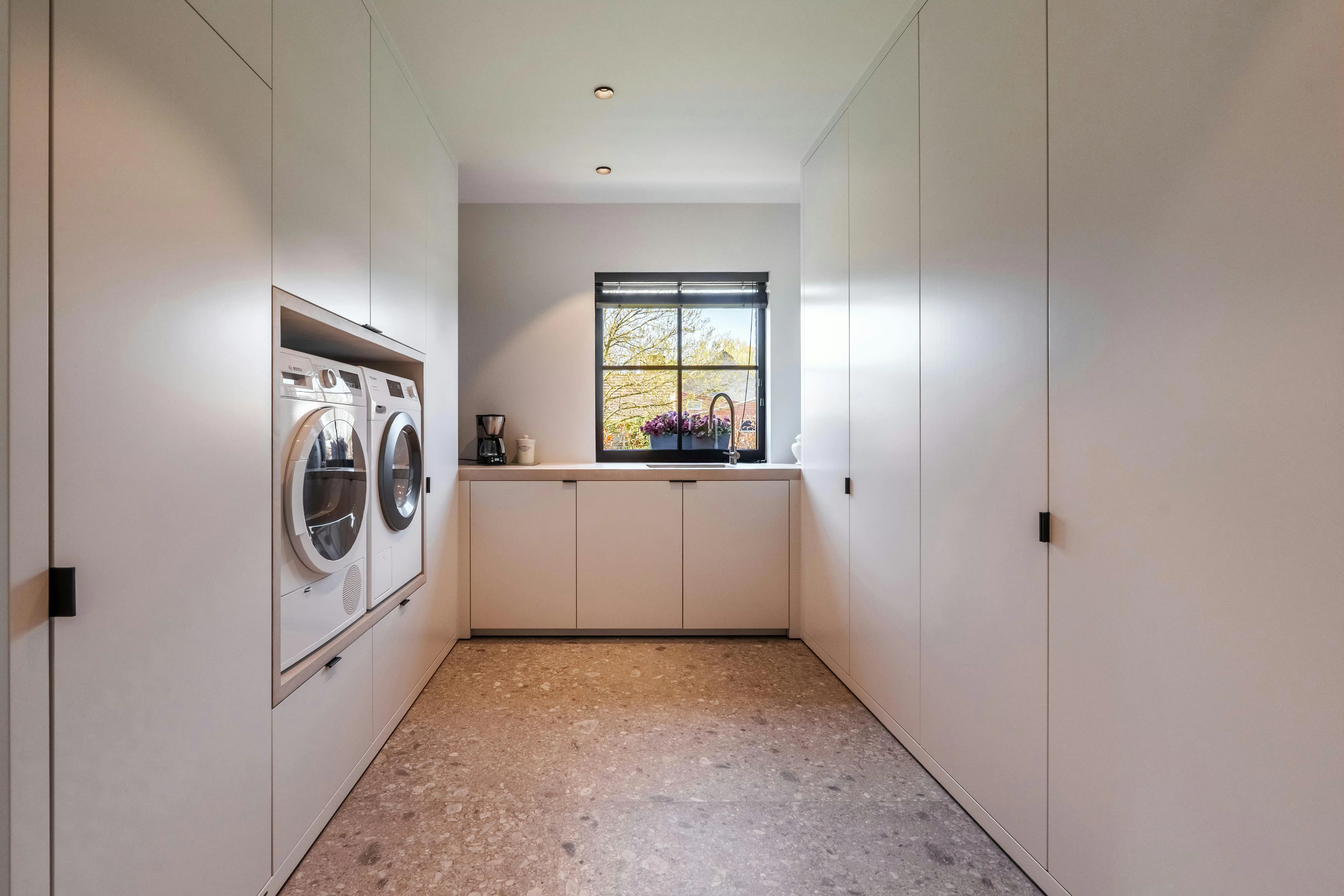 Exclusief Wonen: moderne, landelijke villa met mooi uitzicht foto 16