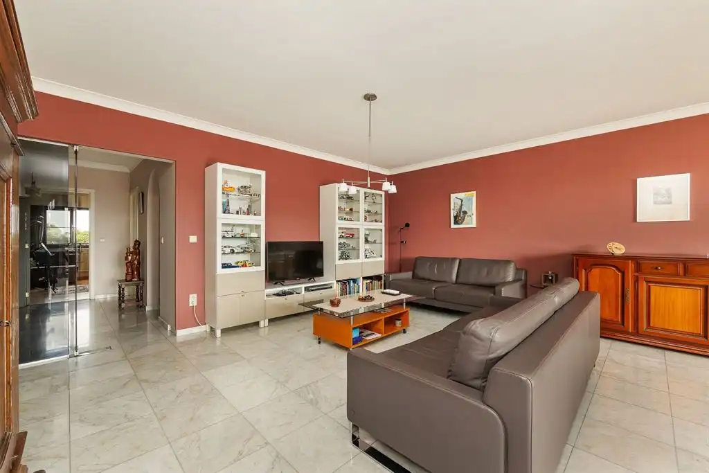 Ruim appartement met open zicht en garagebox foto 6