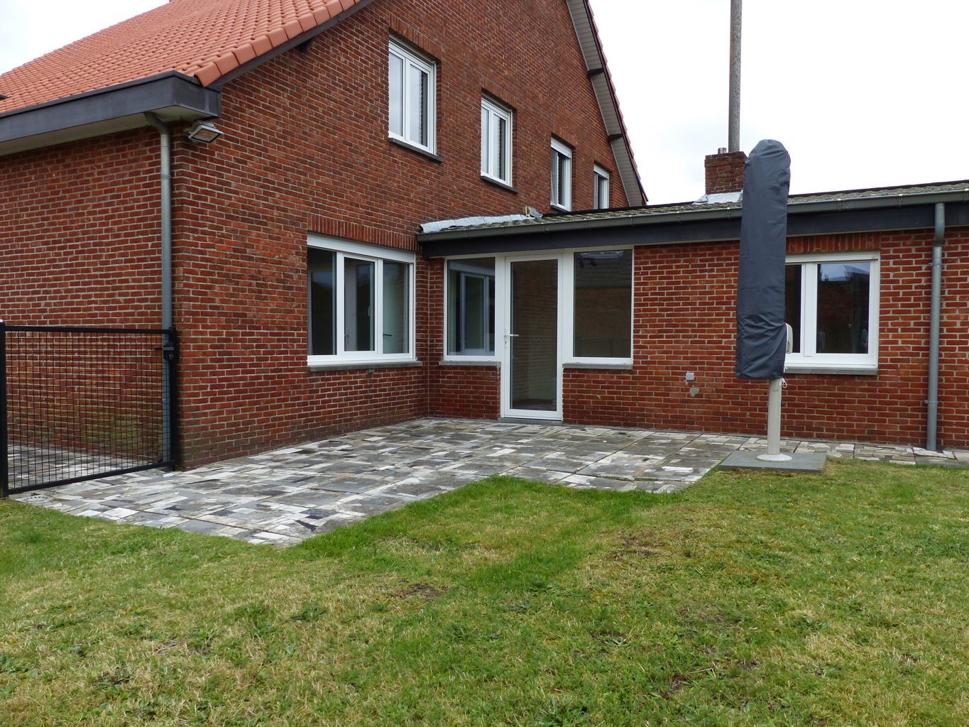 Gerenoveerde woning nabij het centrum van Arendonk. foto 27