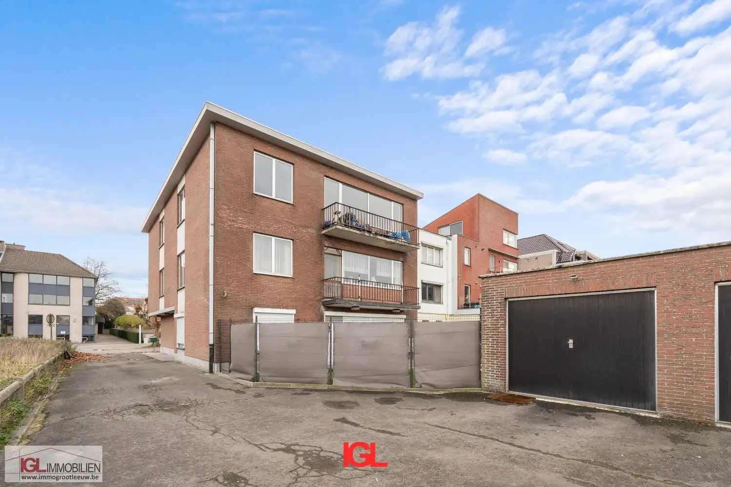 Lichtrijk 2-slaapkamerappartement met garagebox en kelder in Sint-Pieters-Leeuw foto 11