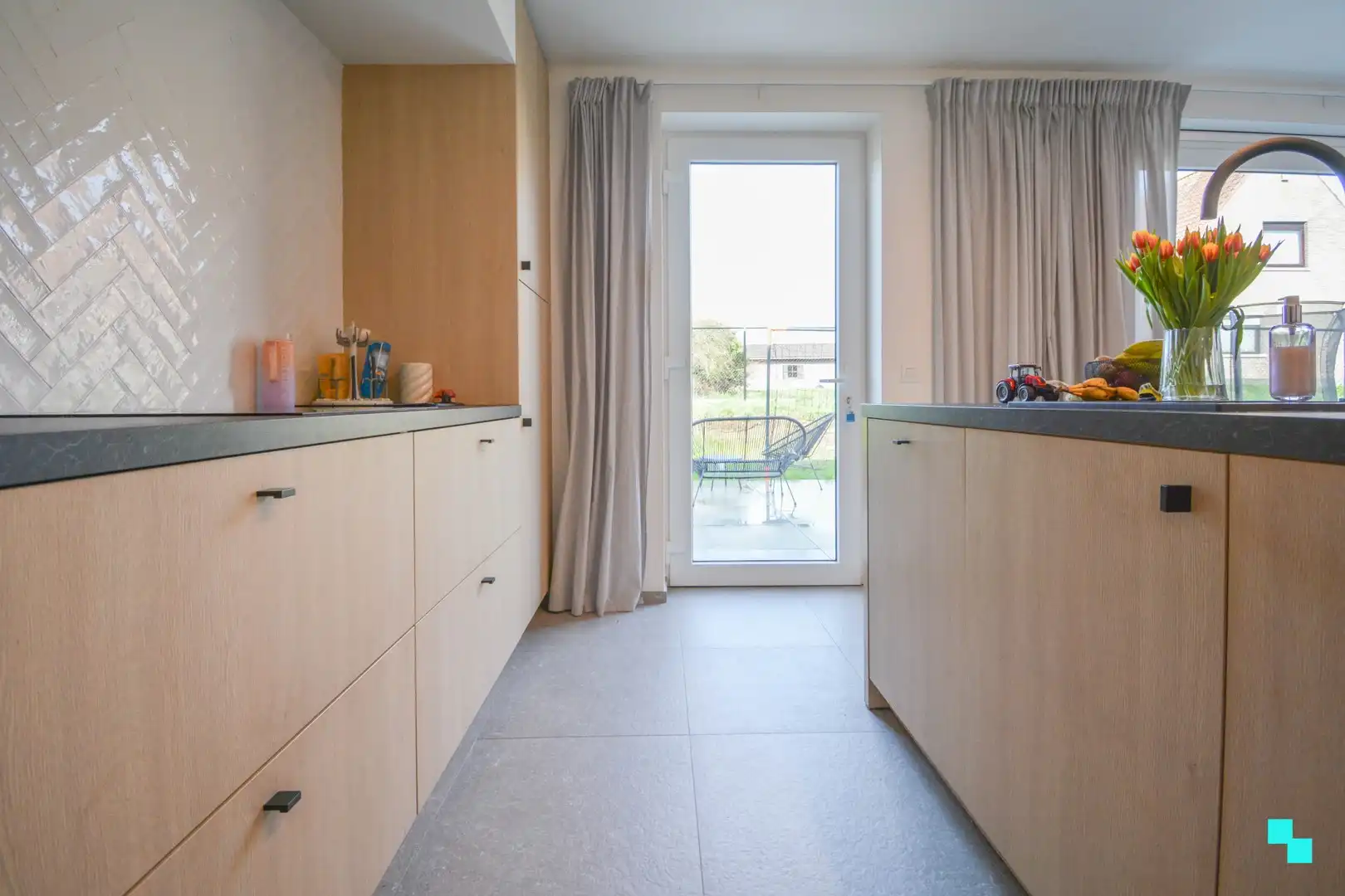 Recente gezinswoning op kindvriendelijke ligging te Hooglede foto 11