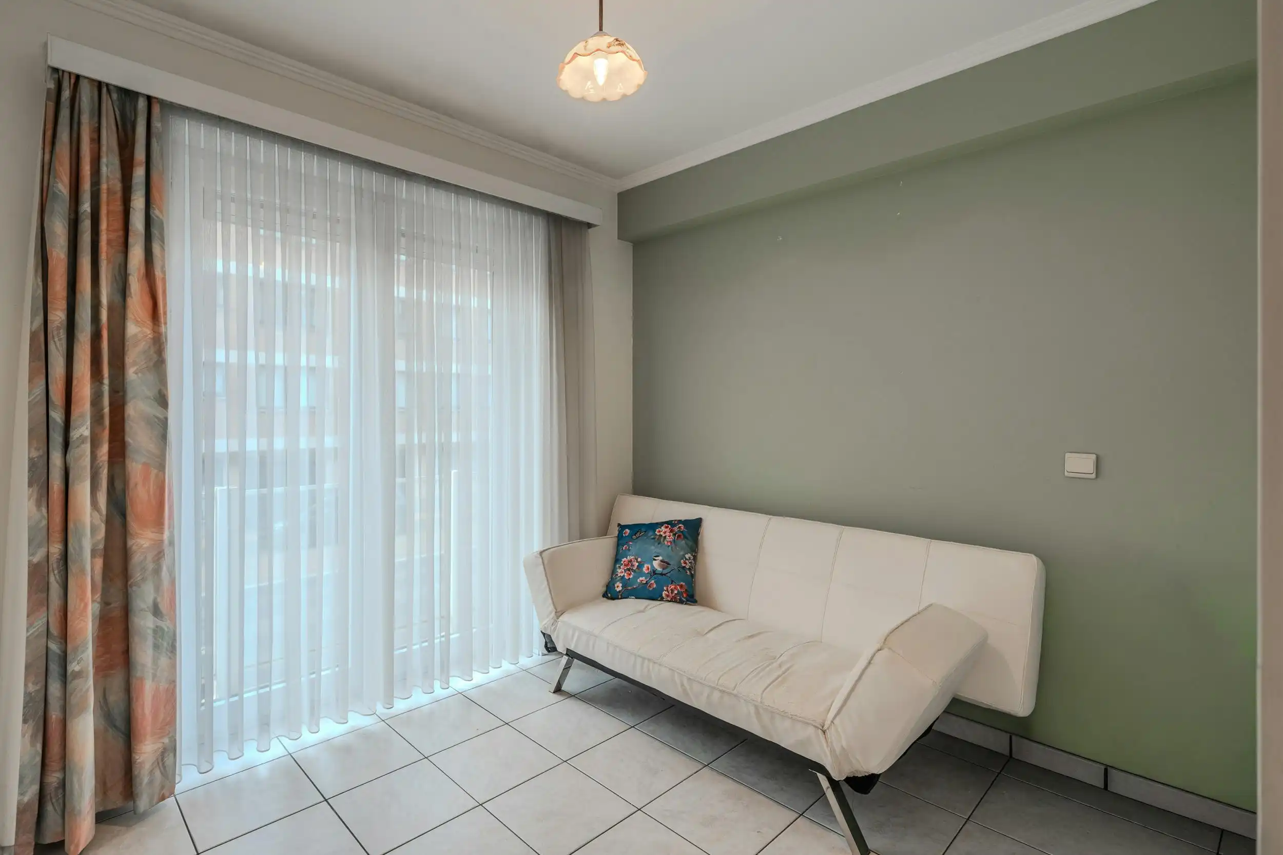 Mooi onderhouden drie slaapkamer appartement met terras! foto 18